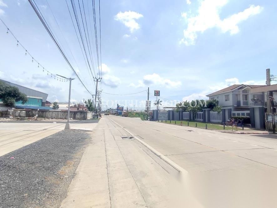 3 Bedroom Townhouse for sale at Baan Pruksa 51 — photo 4