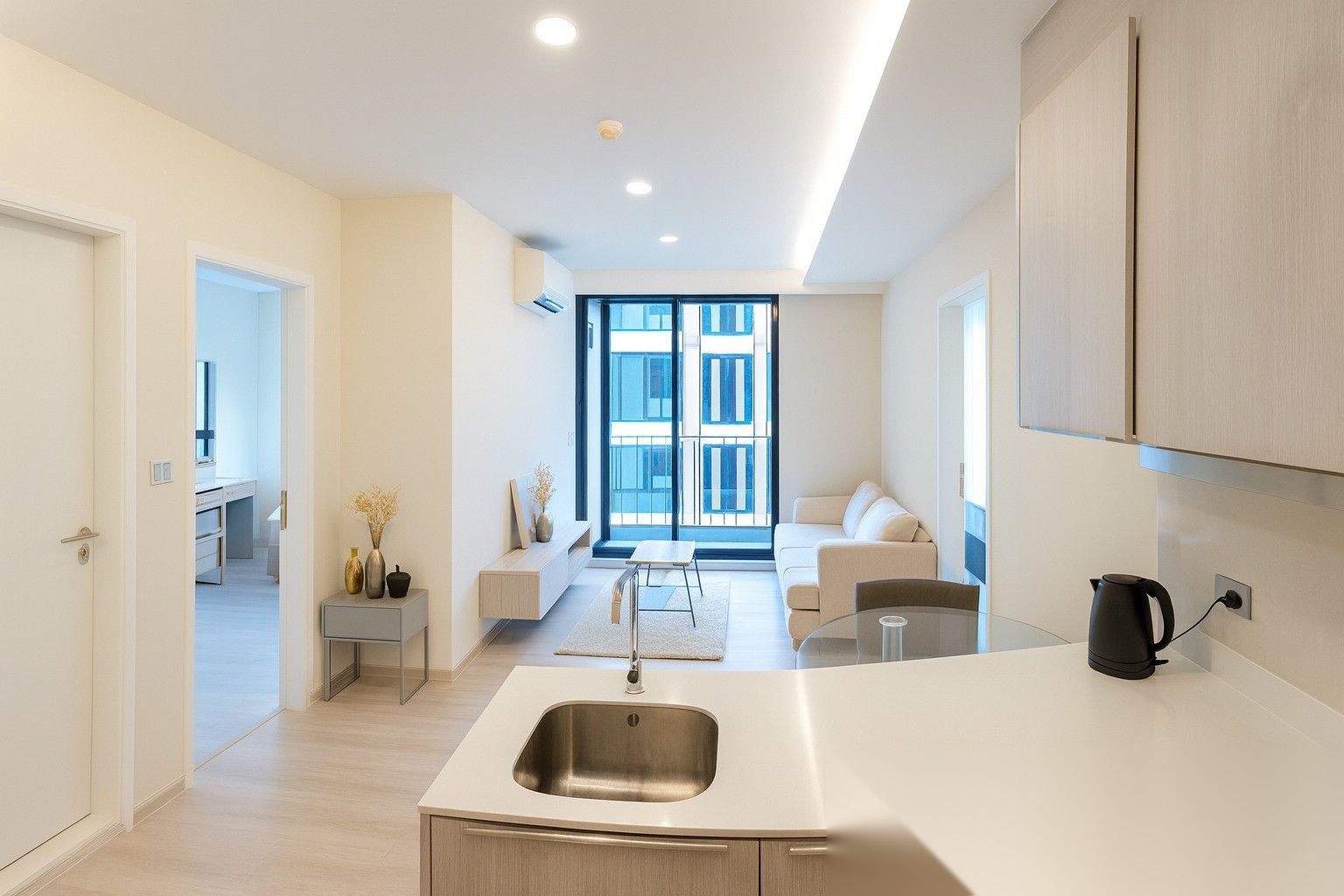2 Bedroom Condo for sale at Vtara Sukhumvit 36 — photo 1