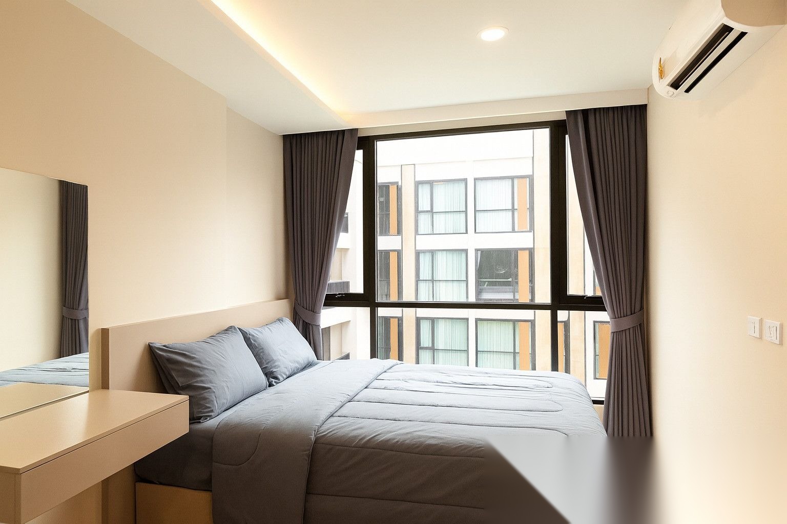 2 Bedroom Condo for sale at Vtara Sukhumvit 36 — photo 4