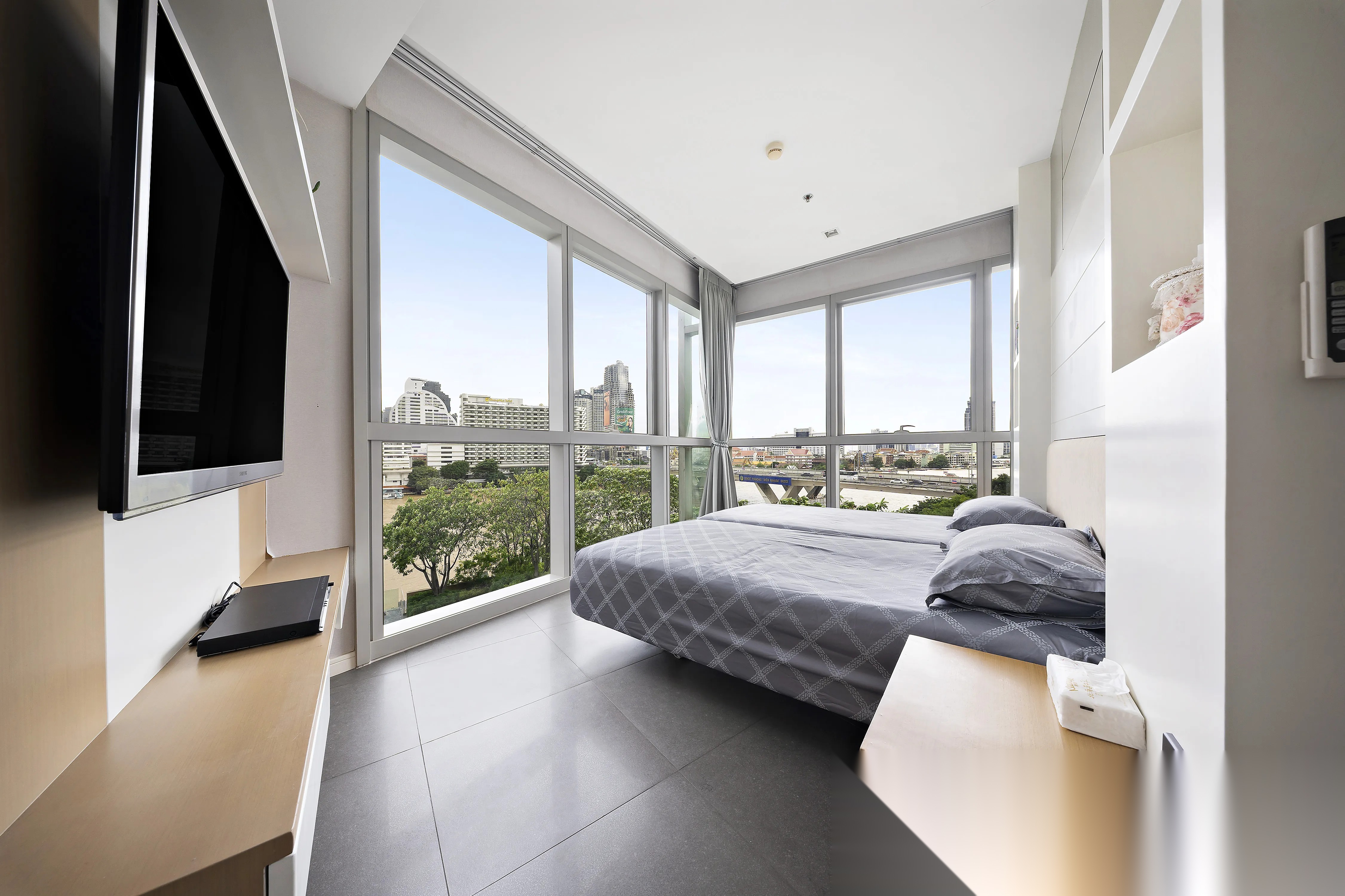 3 Bedroom Condo for sale at The River by Raimon Land — photo 4