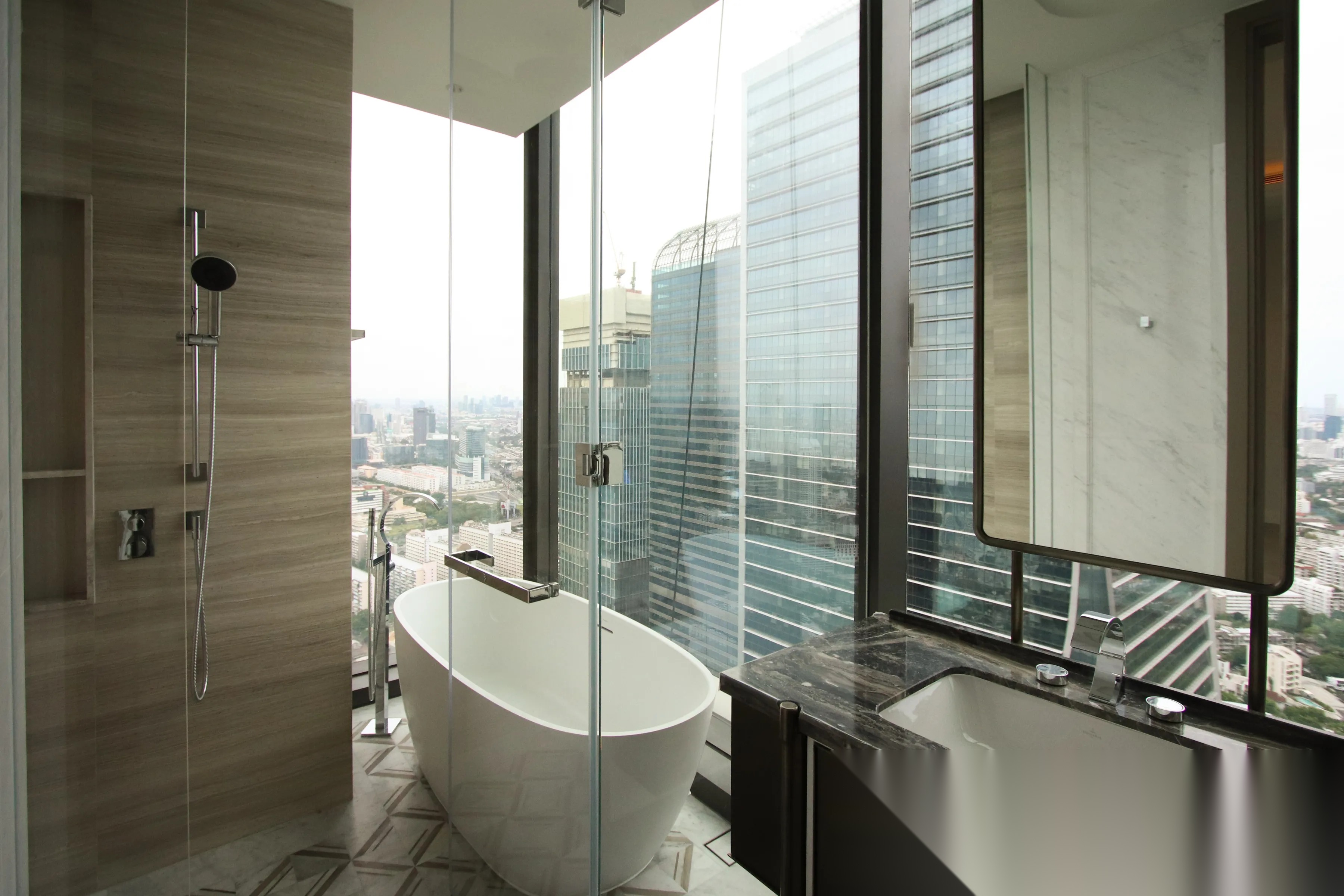 2 Bedroom Condo for sale at One89 Wireless — photo 4