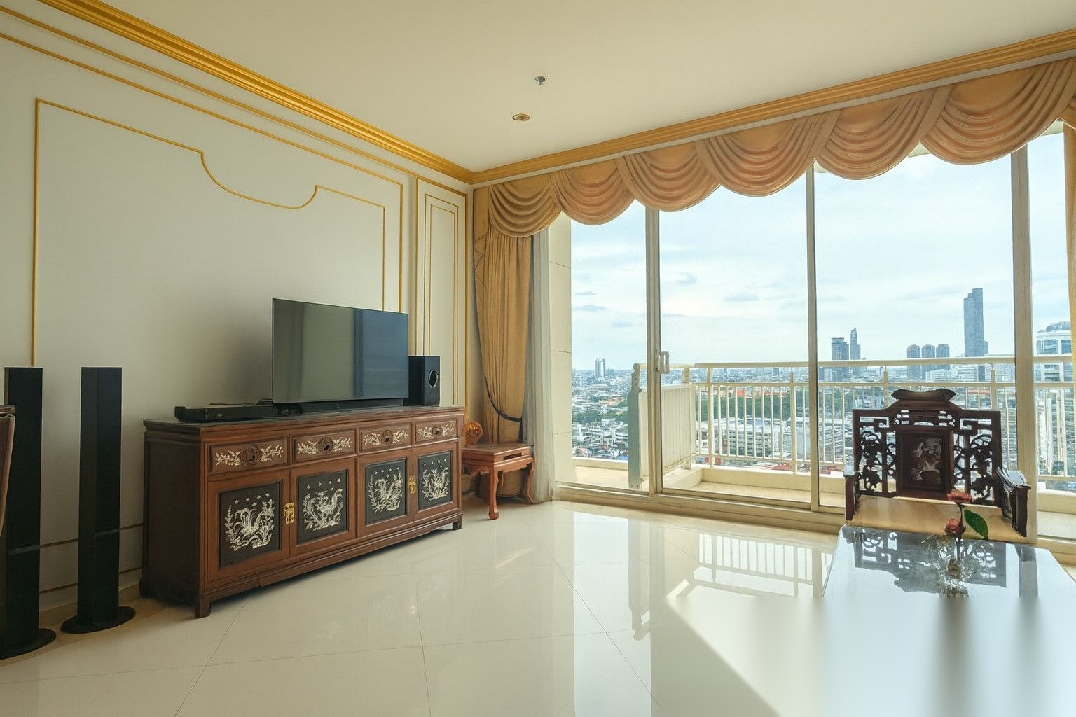 2 Bedroom Condo for sale at The Empire Place — photo 1