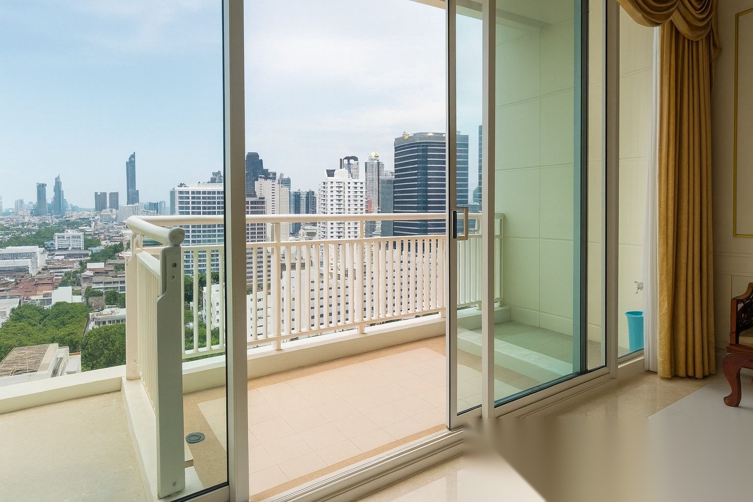 2 Bedroom Condo for sale at The Empire Place — photo 2