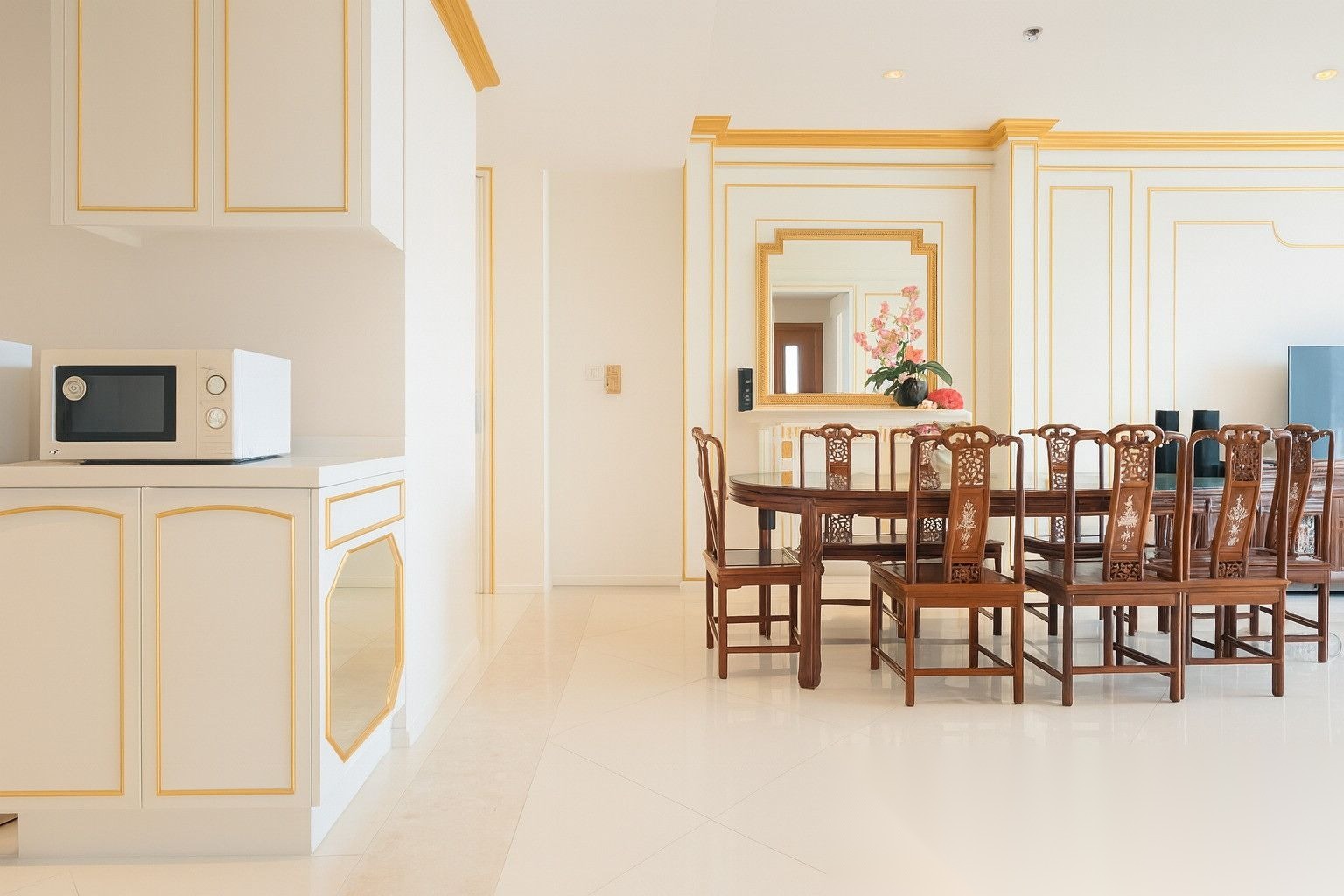 2 Bedroom Condo for sale at The Empire Place — photo 4