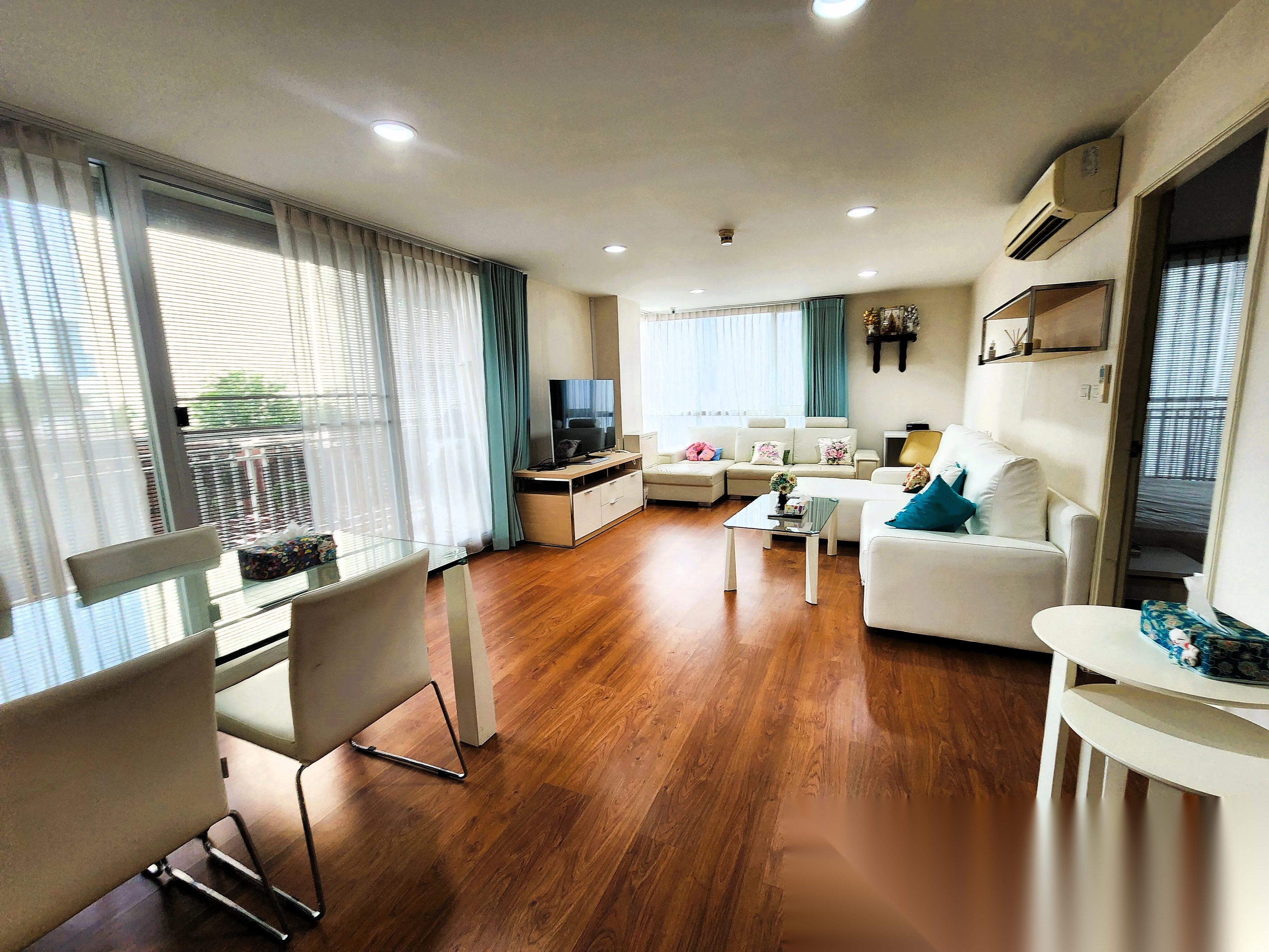 2 Bedroom Condo for sale at Centric Scene Aree 2 — photo 2
