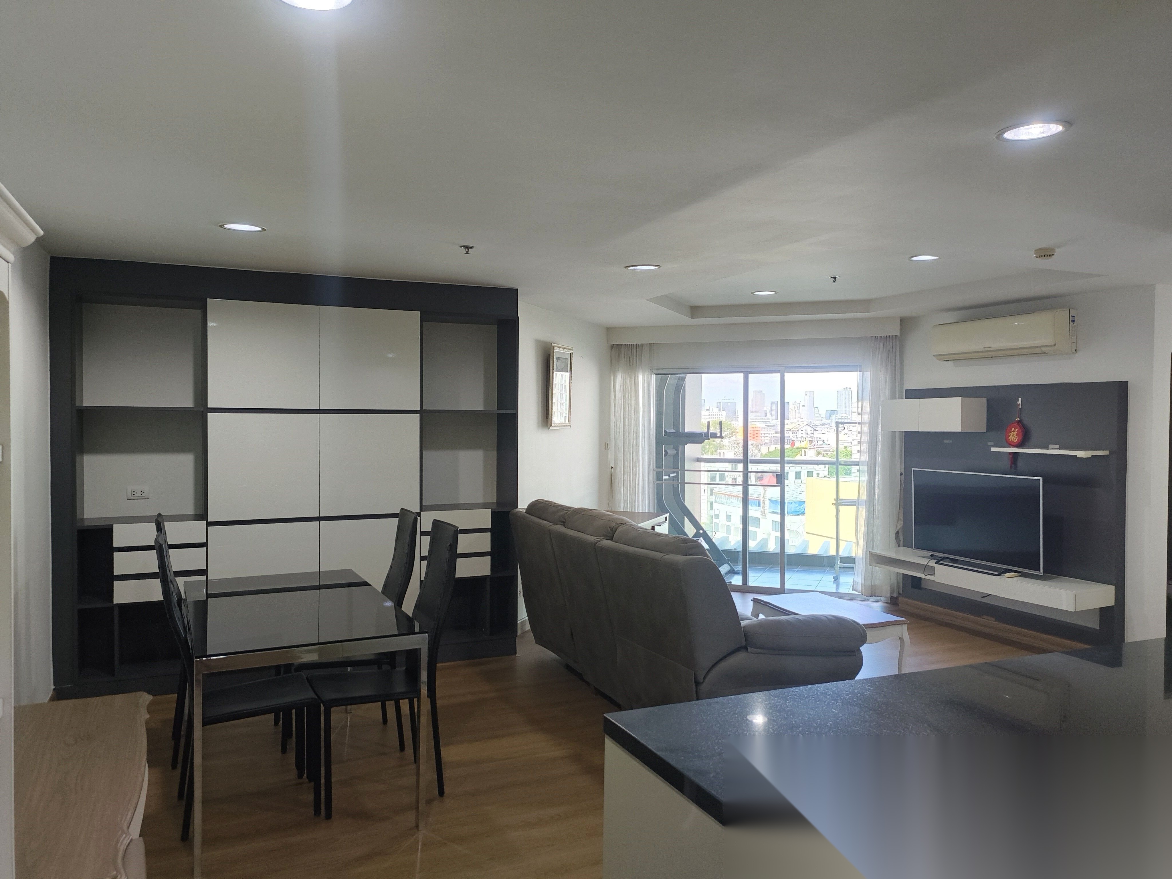 2 Bedroom Condo for sale at Belle Grand Rama 9 — photo 2