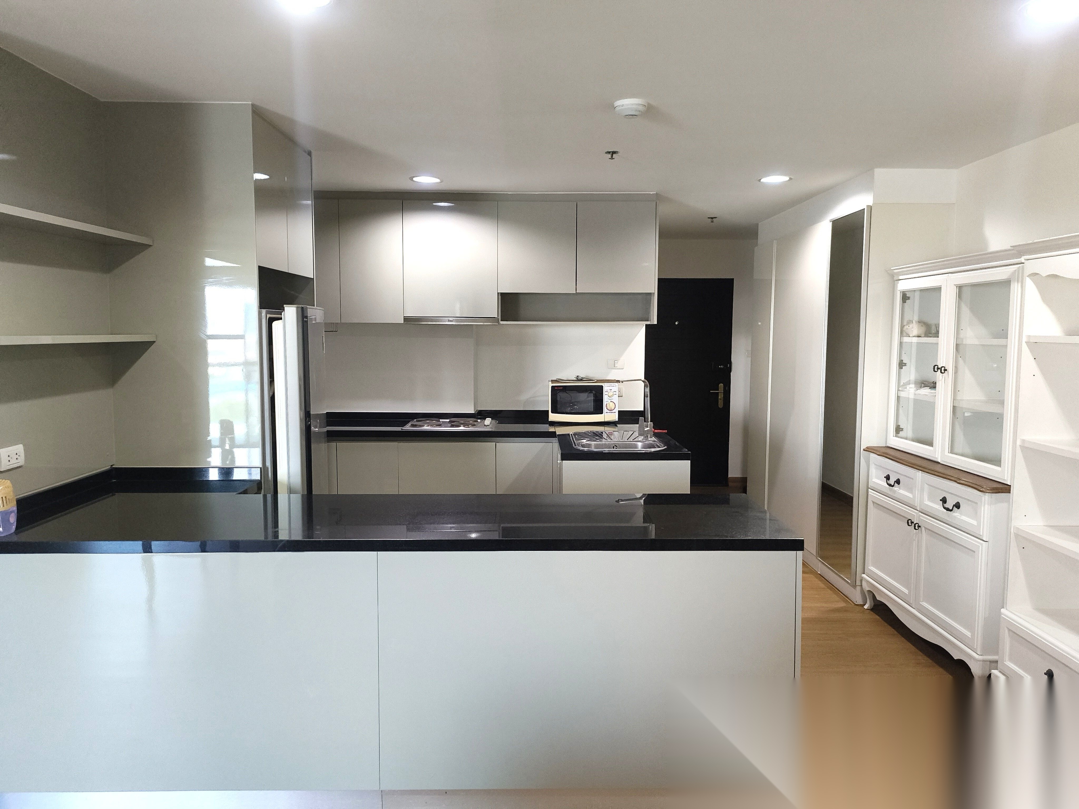 2 Bedroom Condo for sale at Belle Grand Rama 9 — photo 3