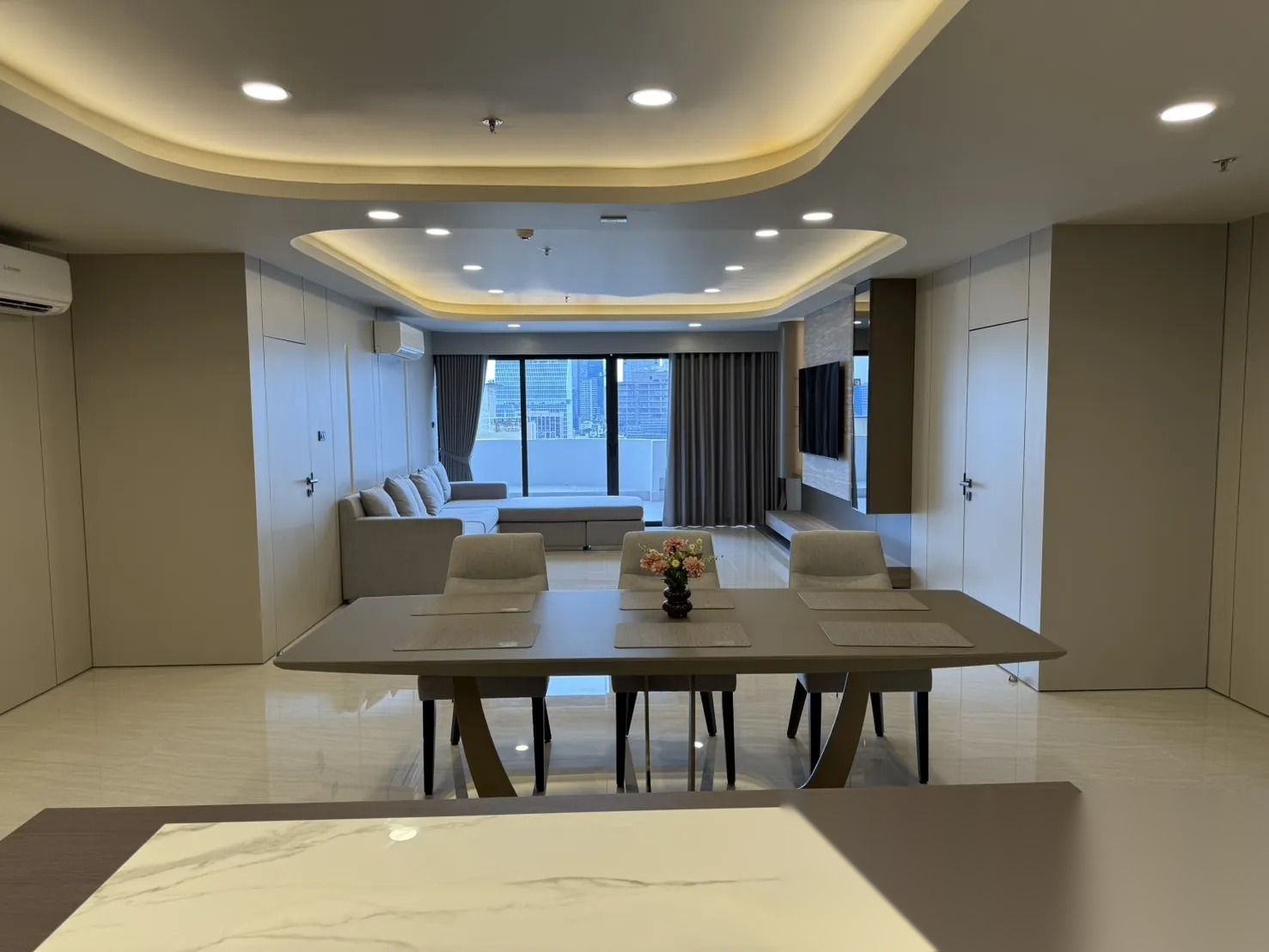 4 Bedroom Condo for sale at Crystal Garden — photo 4