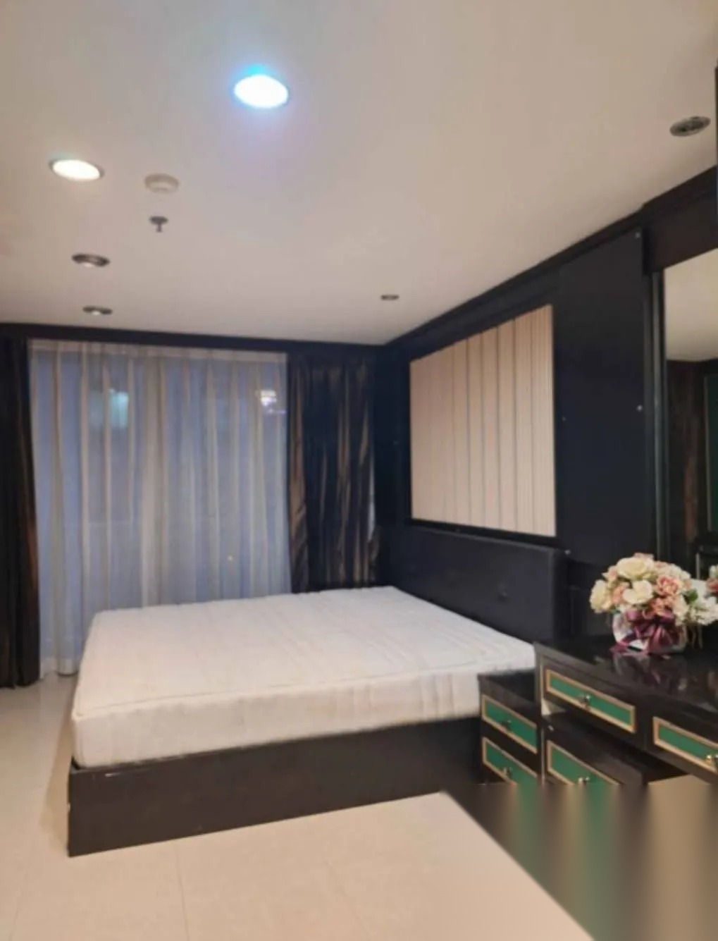 1 Bedroom Condo for sale at Asoke Place — photo 2