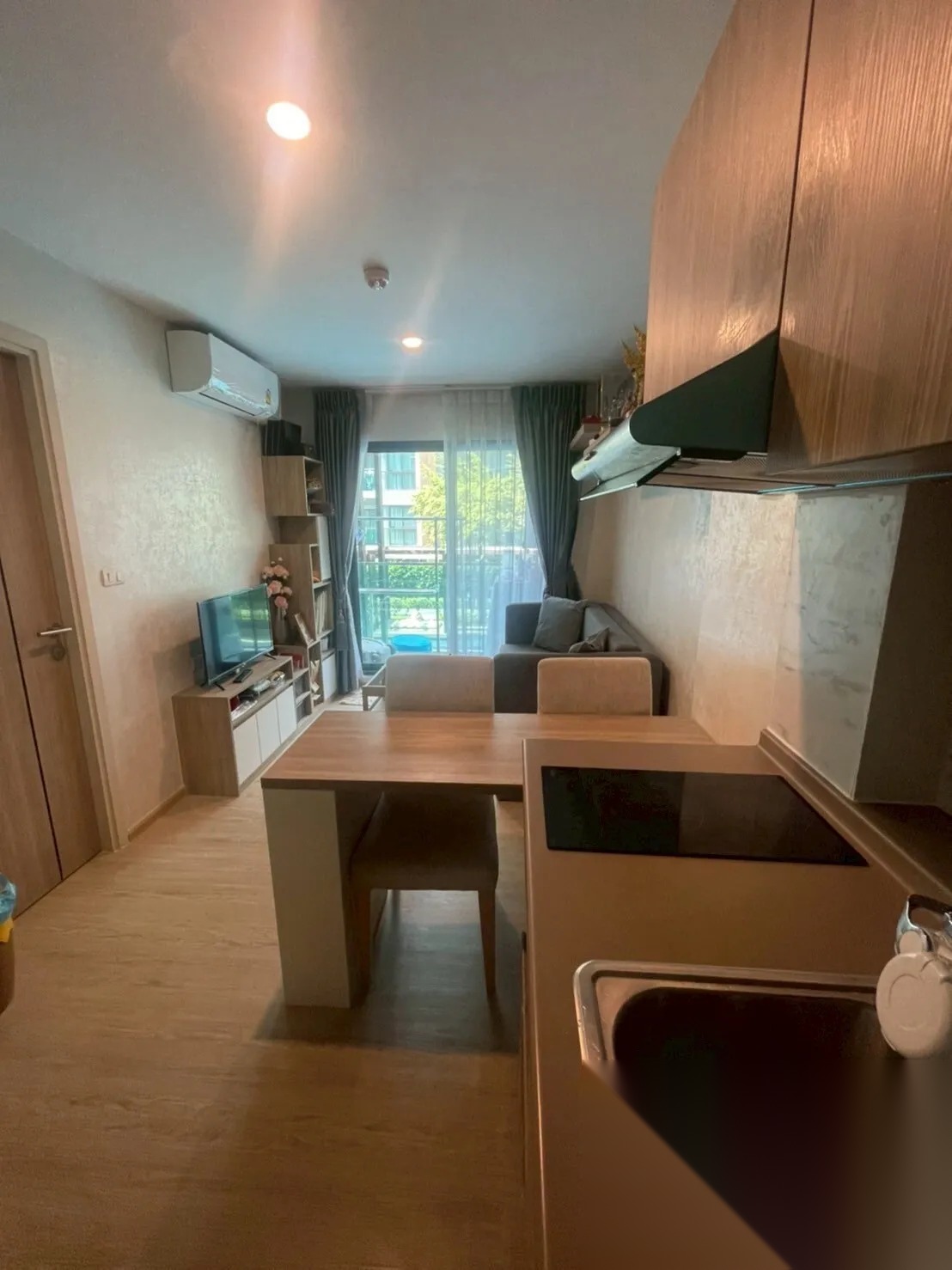 1 Bedroom Condo for sale at The Excel Hideaway Sukhumvit 50 — photo 2
