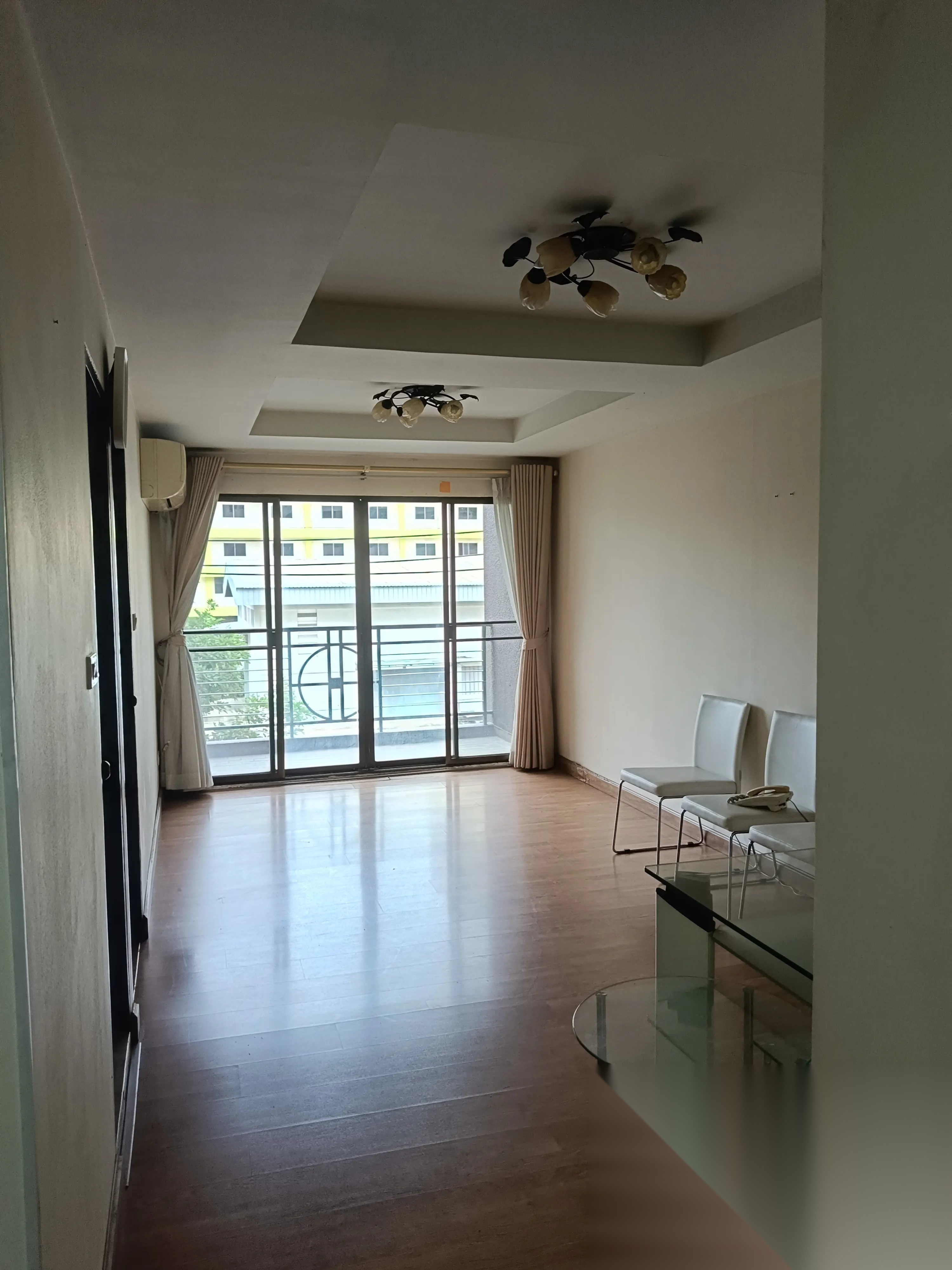 1 Bedroom Condo for sale at Le Chateau Condo — photo 2