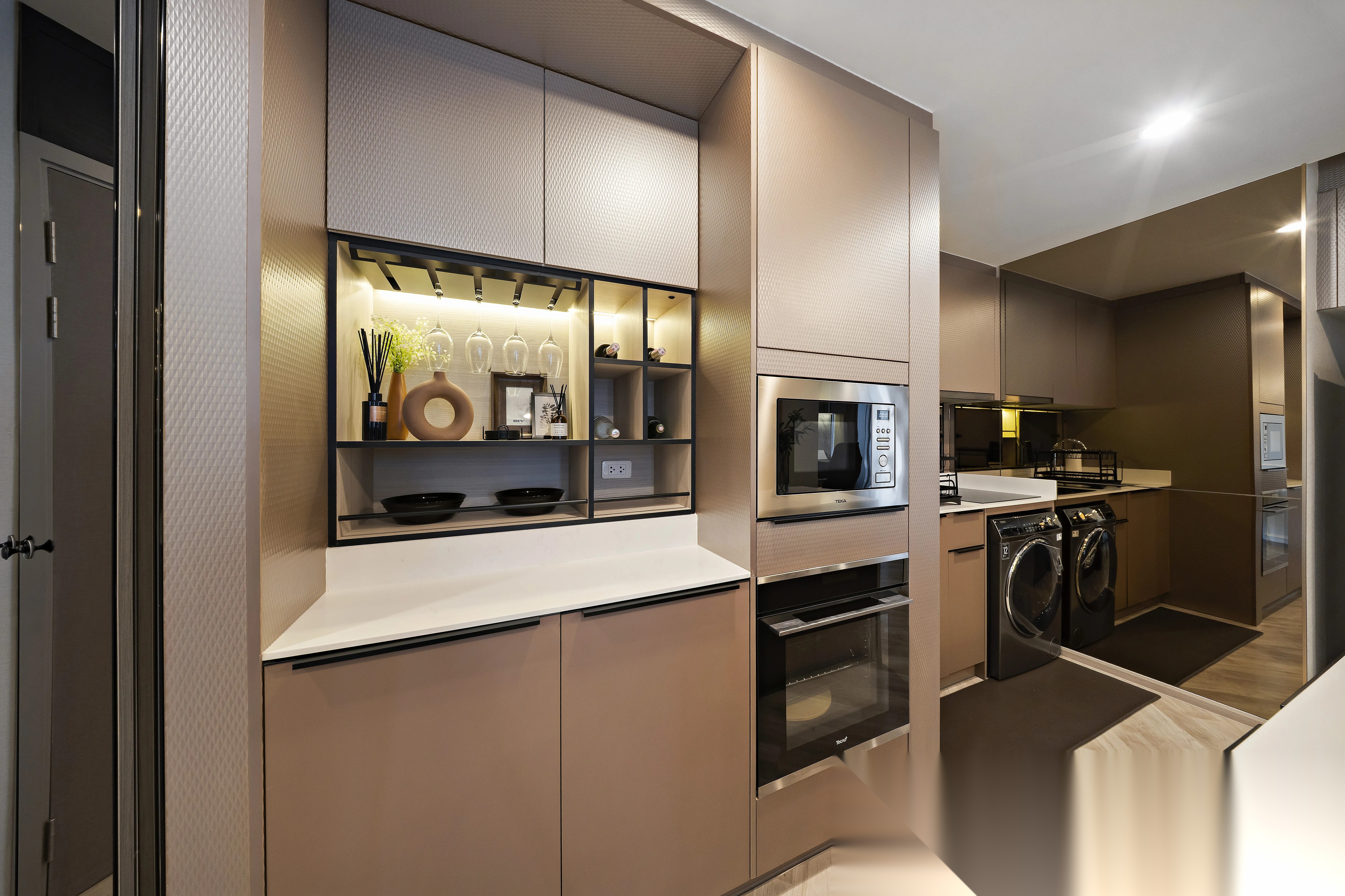 3 Bedroom Condo for sale at Ideo Mobi Sukhumvit East Point — photo 1