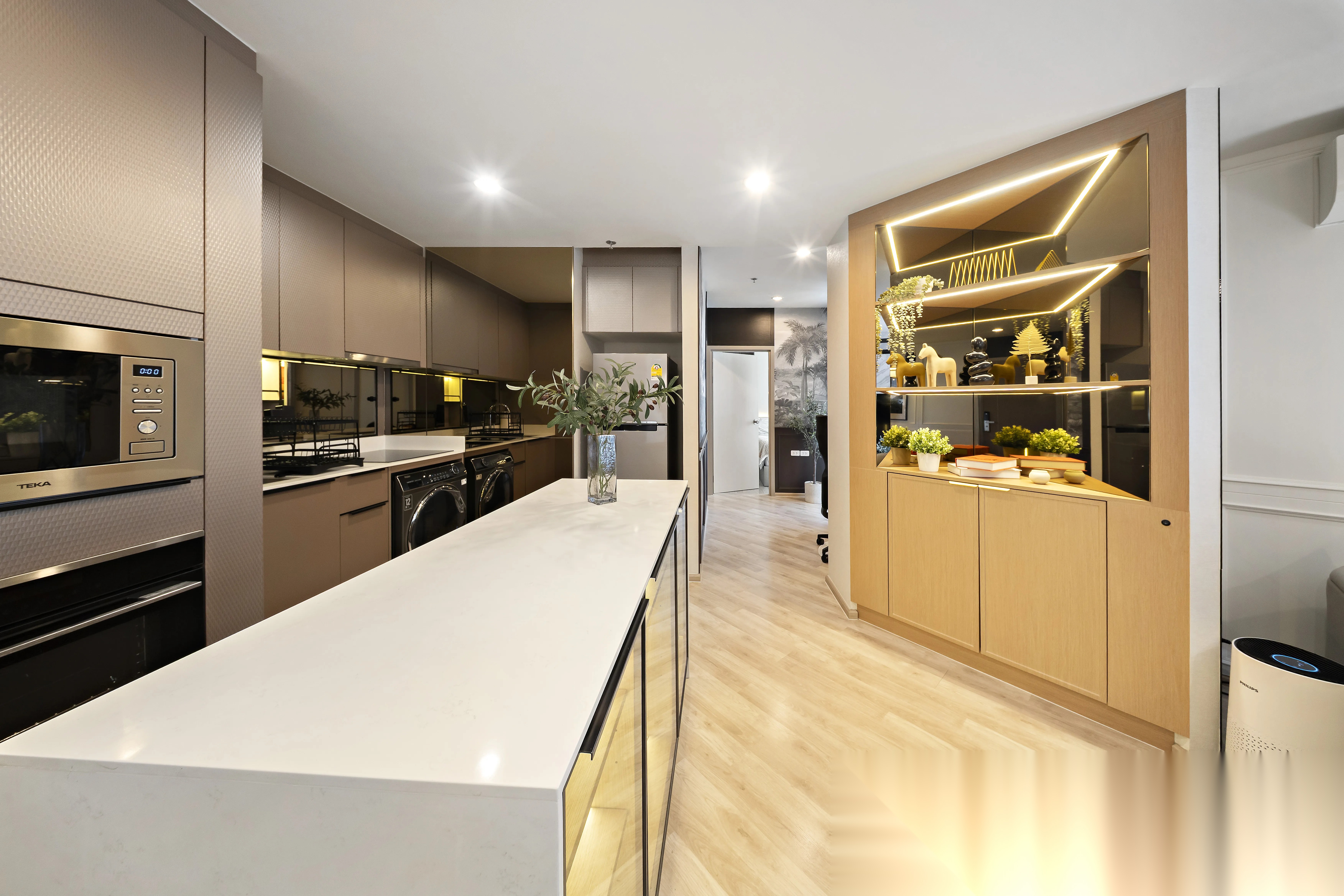 3 Bedroom Condo for sale at Ideo Mobi Sukhumvit East Point — photo 2