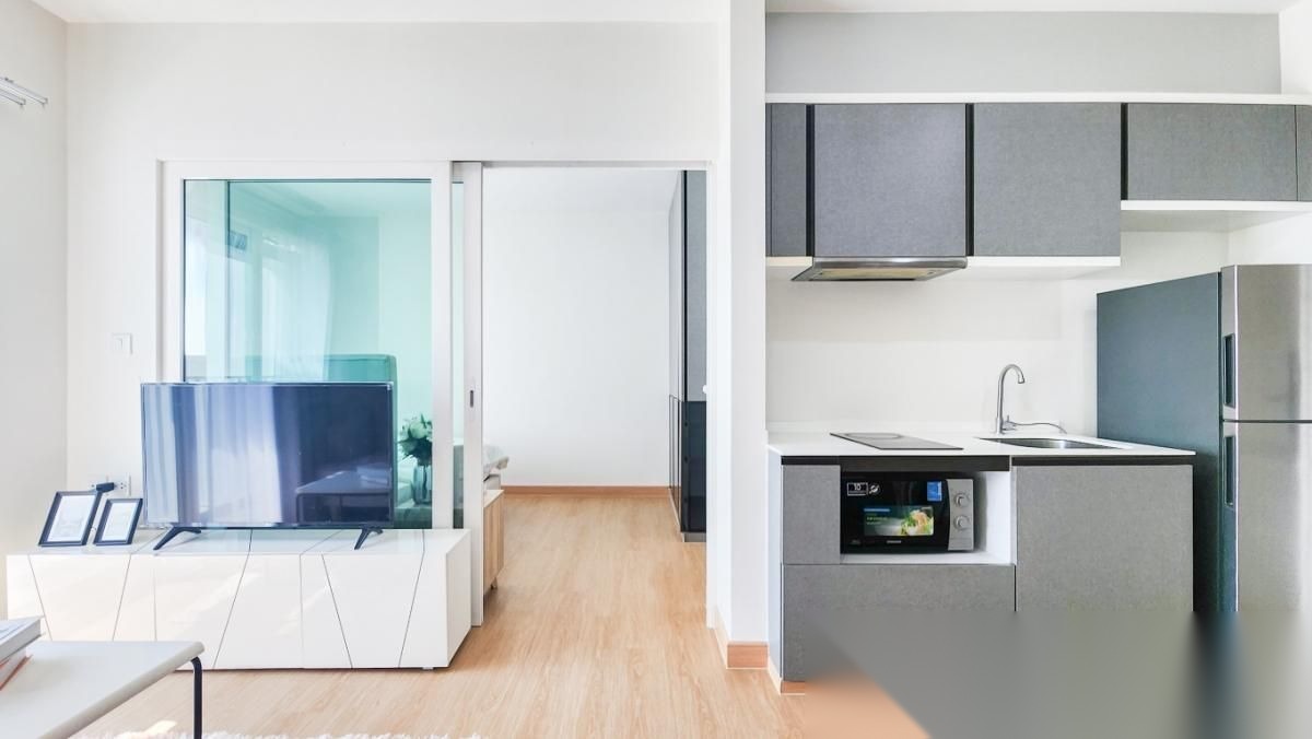 1 Bedroom Condo for sale at The Key Sathorn-Charoenraj — photo 5