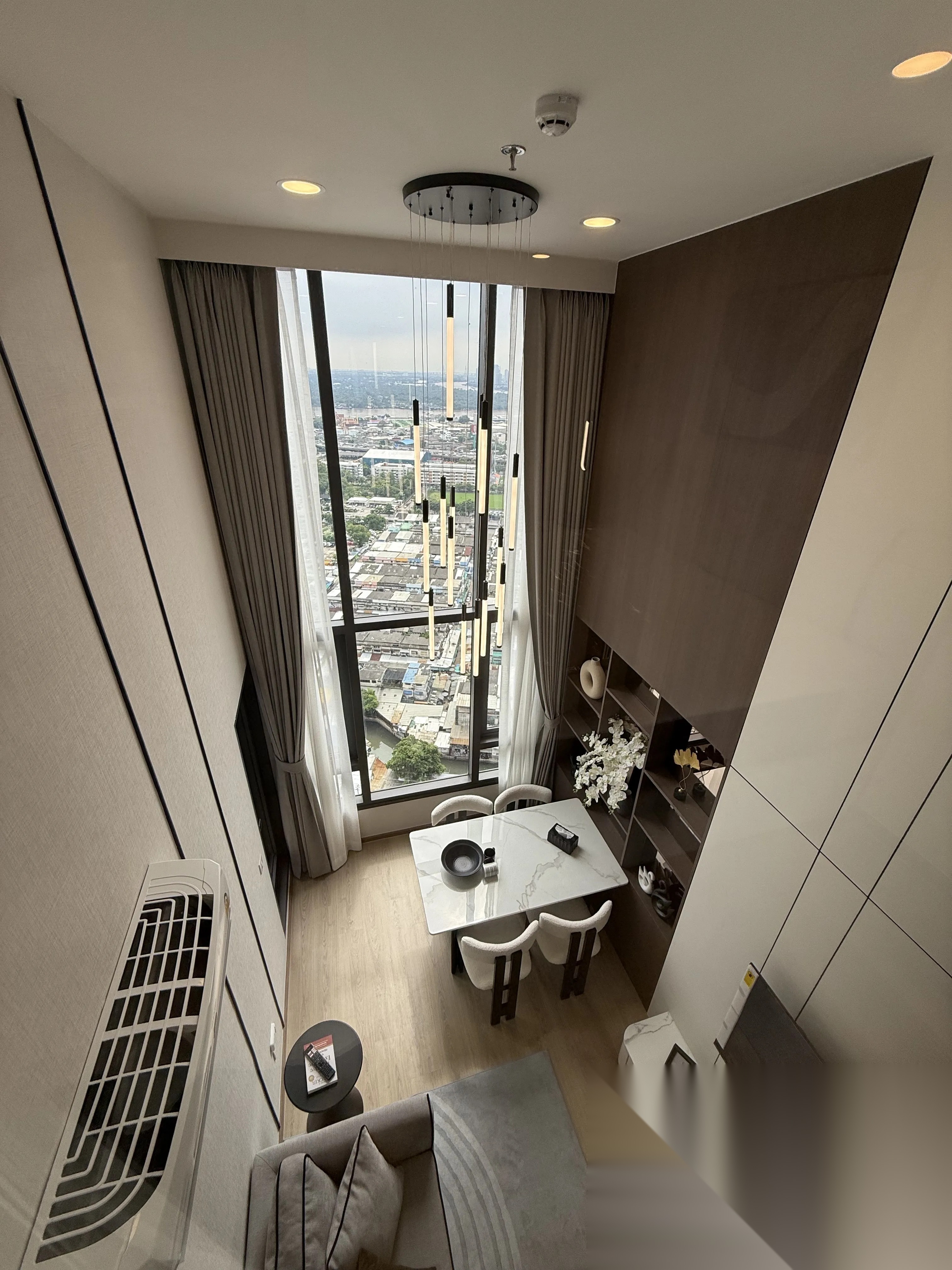 2 Bedroom Condo for sale at Life Rama 4 - Asoke — photo 2