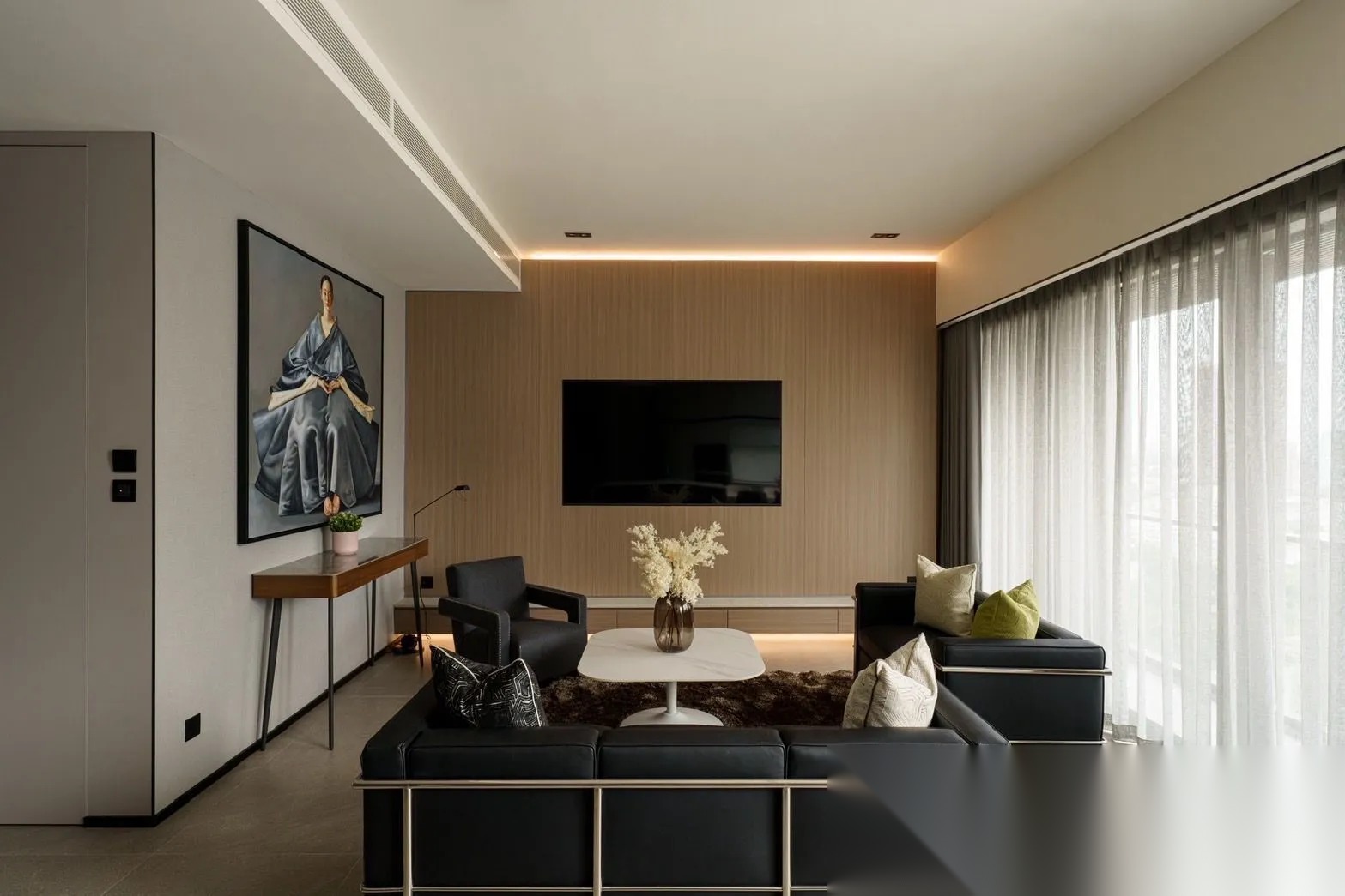 2 Bedroom Condo for sale at The Strand Thonglor — photo 2