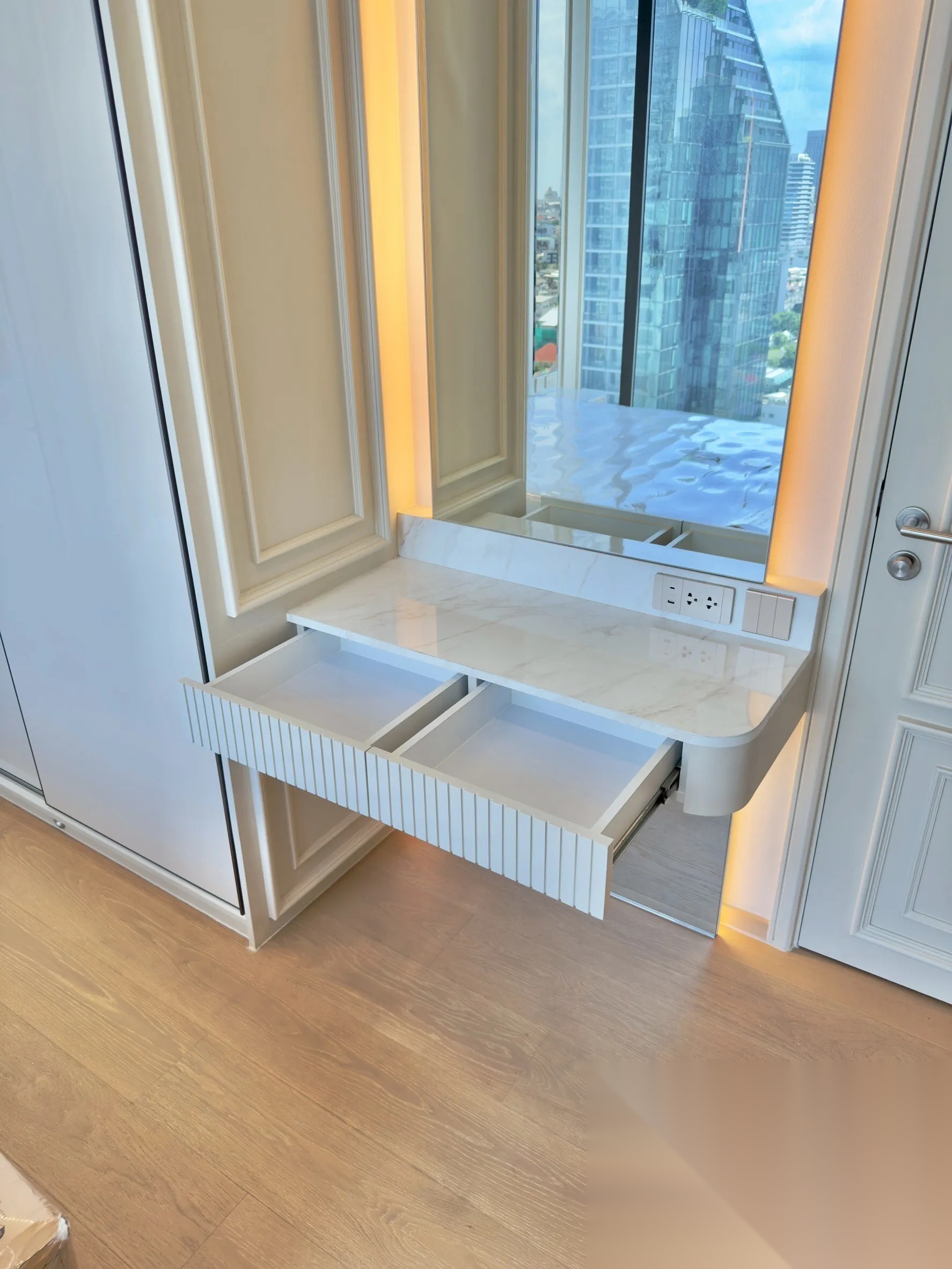 1 Bedroom Condo for sale at Anil Sathorn 12 — photo 3
