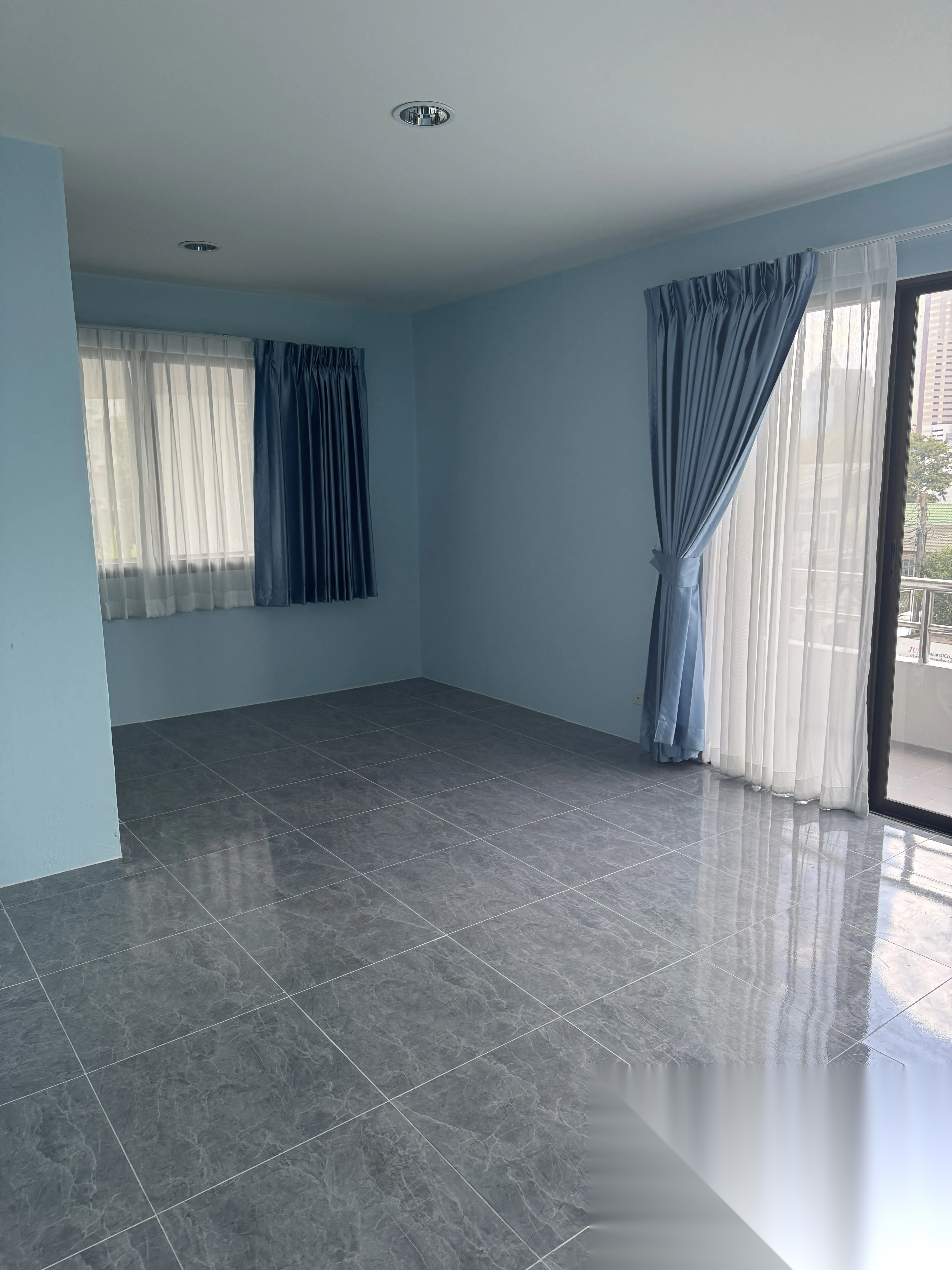 2 Bedroom Condo for sale at Lert Ubon Sky Life Tower — photo 3
