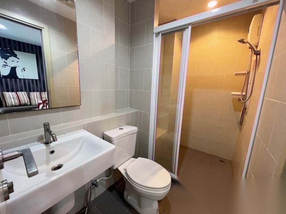 1 Bedroom Condo for sale at The Base Rama 9 - Ramkhamhaeng — photo 4