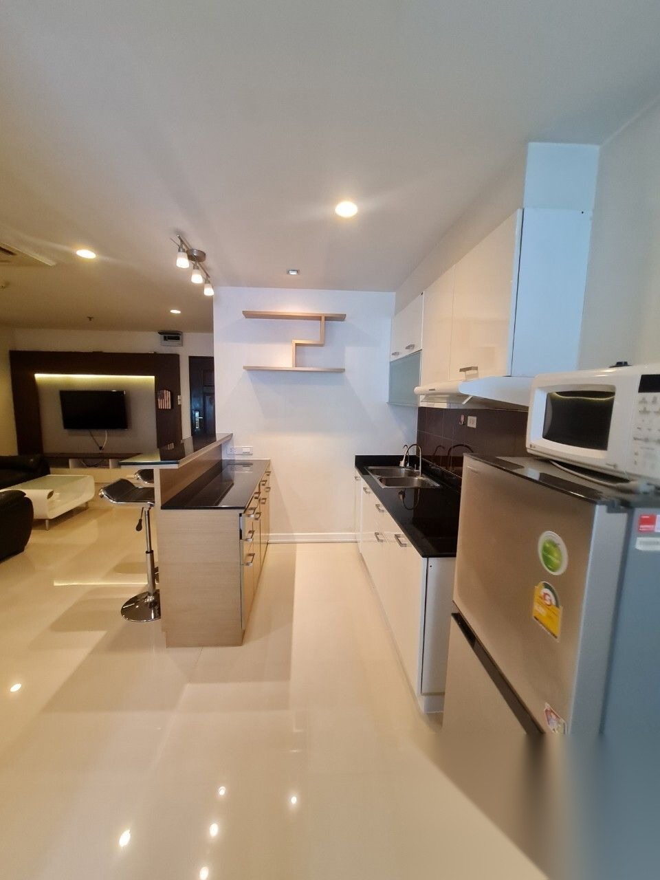 Studio Condo for sale at Sukhumvit Living Town — photo 2