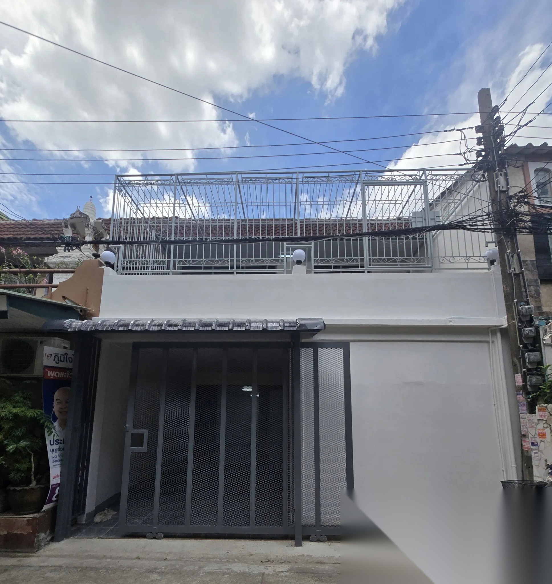 3 Bedrooms 2 Bathrooms Townhouse for Rent and Sale — photo 4