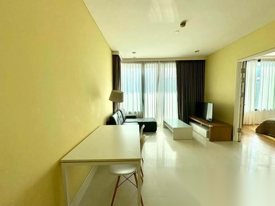 1 Bedroom Condo for sale at Aguston Sukhumvit 22 — photo 3