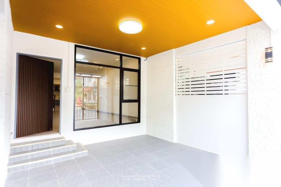 3-Storey Townhouse | Lat Phrao 94 (Inthraphon Soi) — photo 3