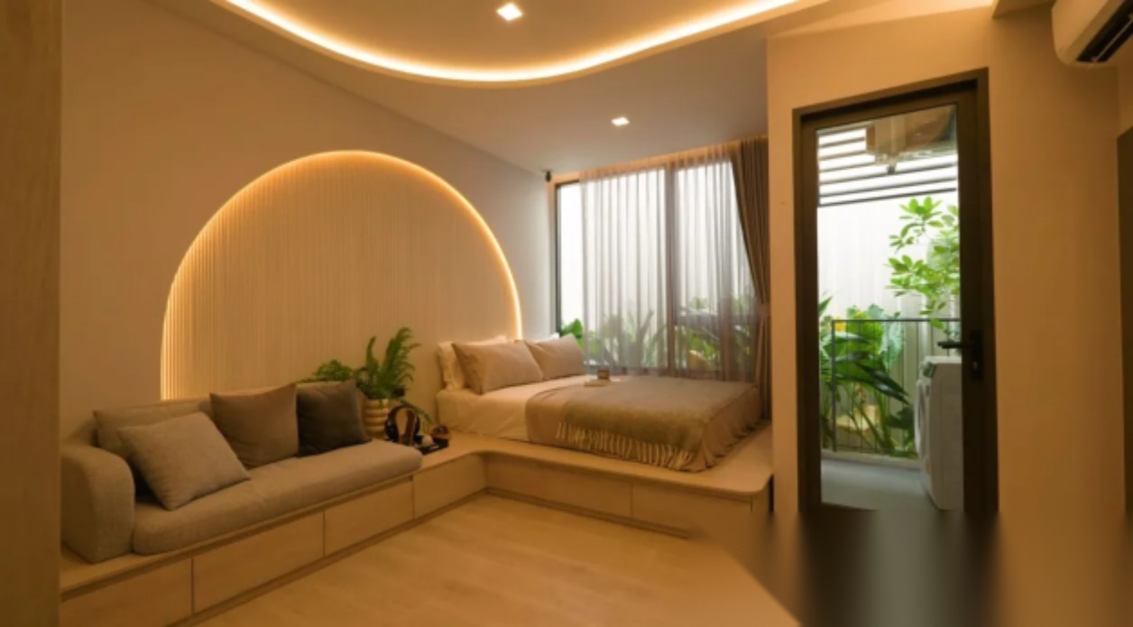 Studio Condo for sale at Reference Sathorn - Wongwianyai — photo 2