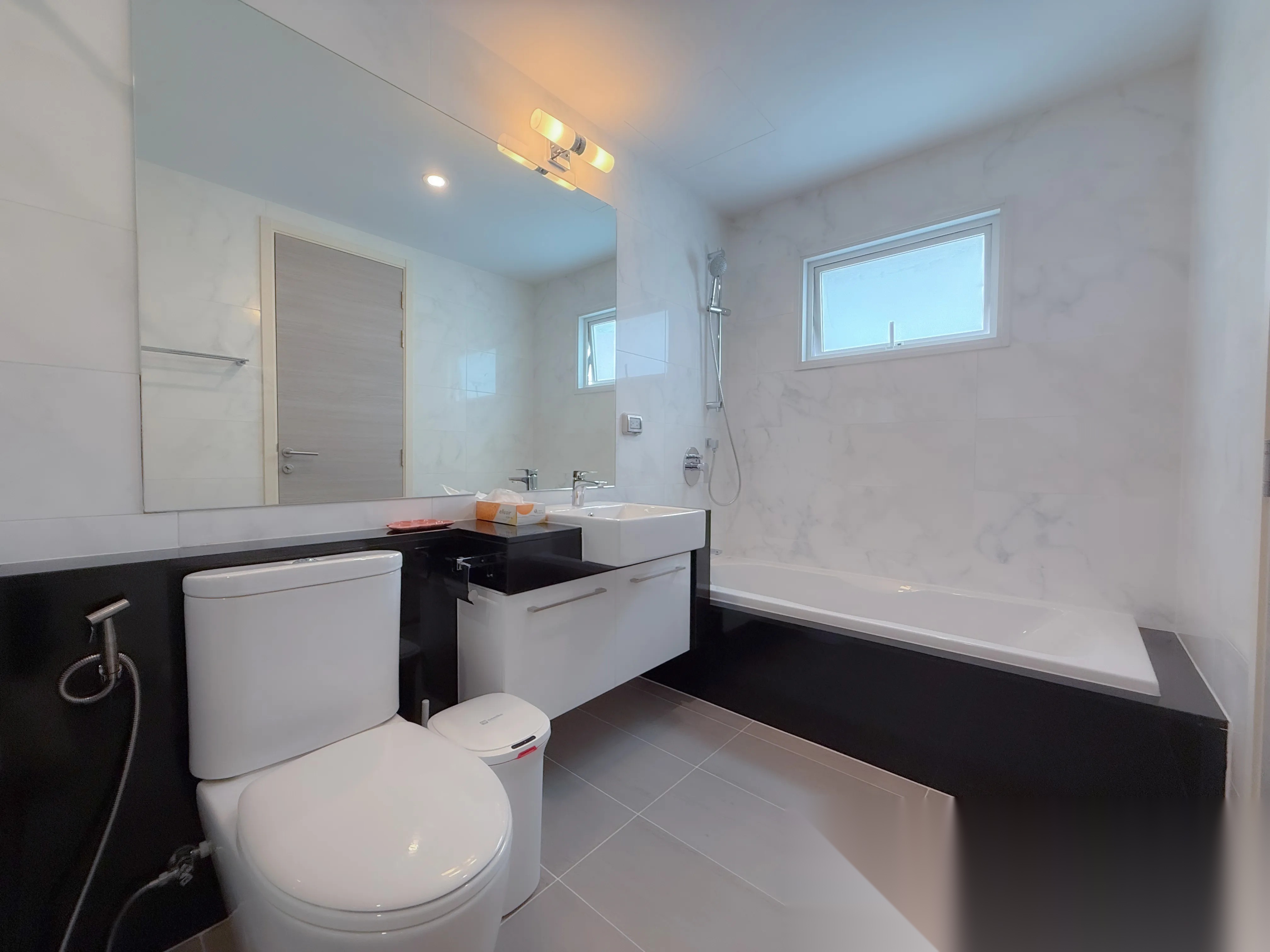 3 Bedroom Condo for sale at Supalai Riva Grande — photo 5