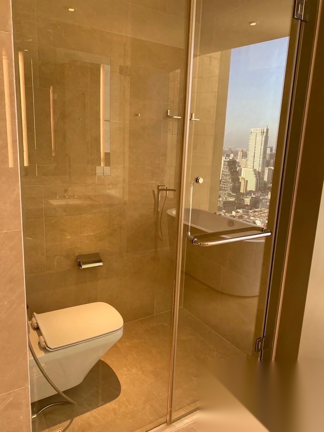 4 Bedroom Condo for sale at Magnolias Waterfront Residences — photo 5