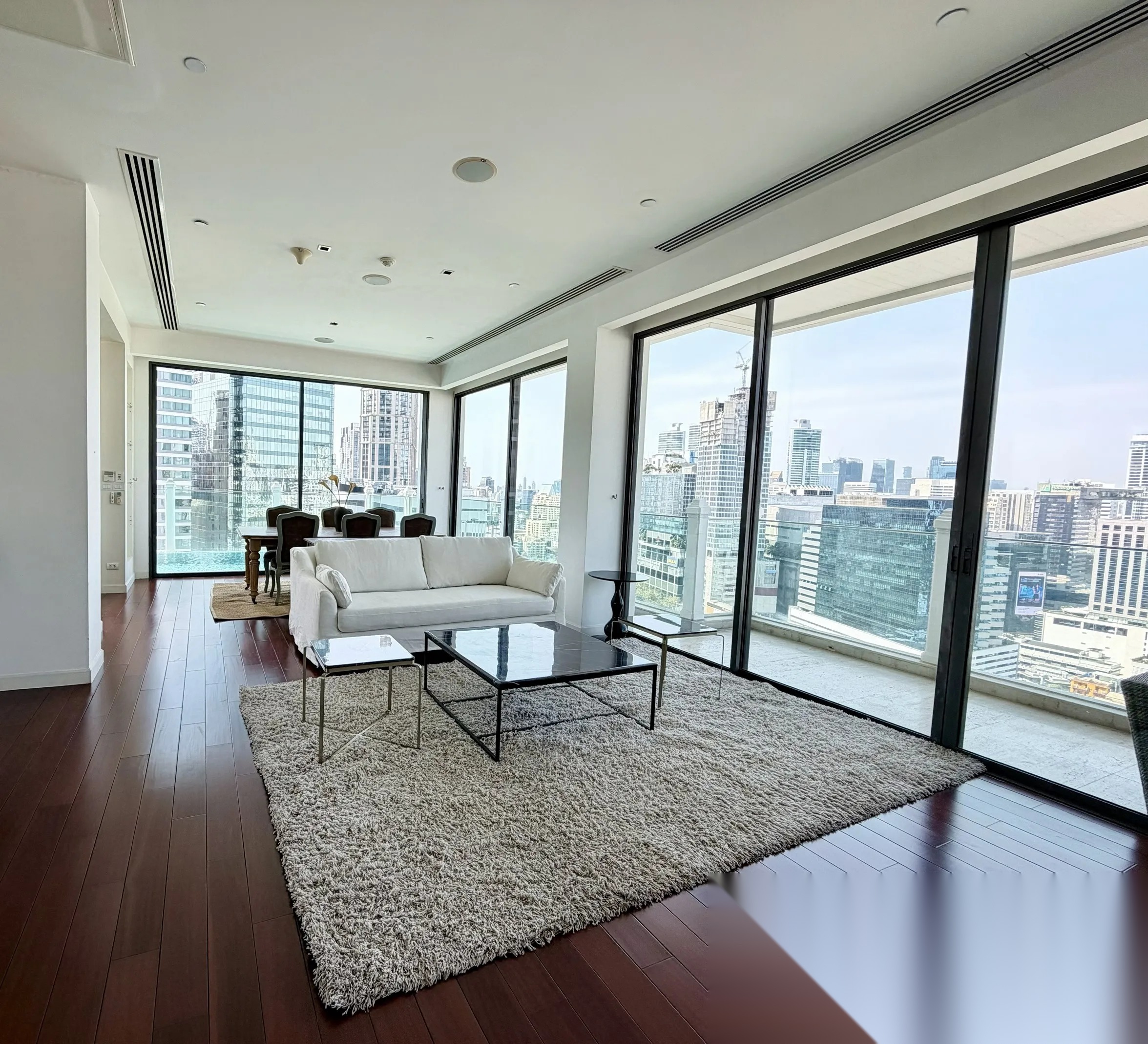 3 Bedroom Condo for sale at Le Raffine Sukhumvit 39 — photo 2