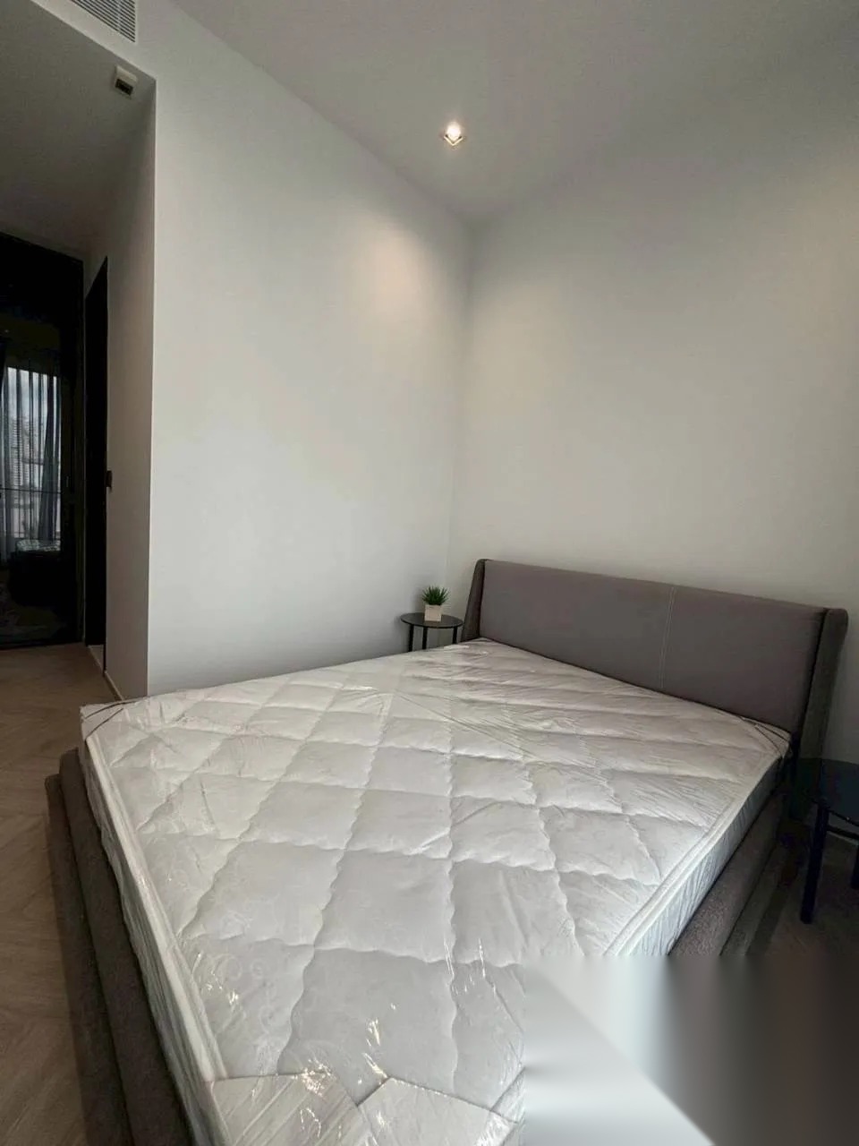 1 Bedroom Condo for sale at Chapter Charoennakorn-Riverside — photo 4