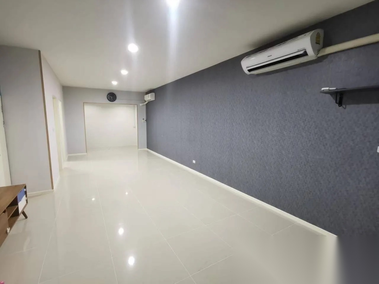 3 Bedroom Townhouse for sale at Baan Klang Muang Sukhumvit 77 — photo 5