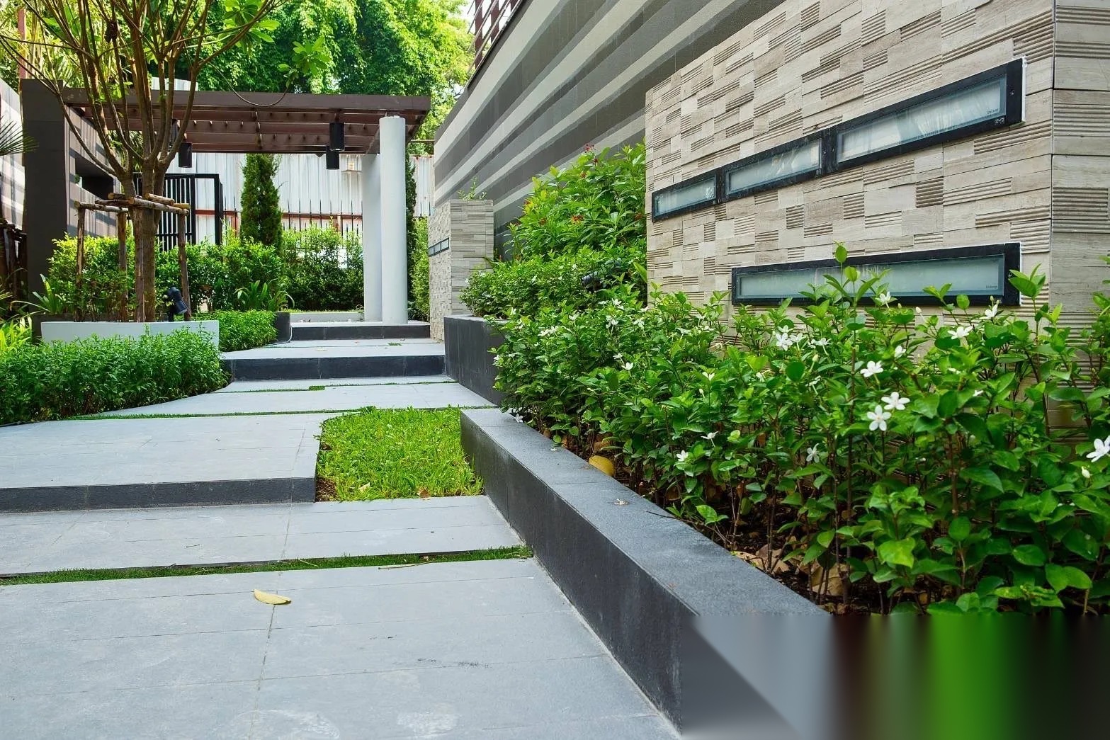 1 Bedroom Condo for sale at Interlux Premier Sukhumvit 13 — photo 4