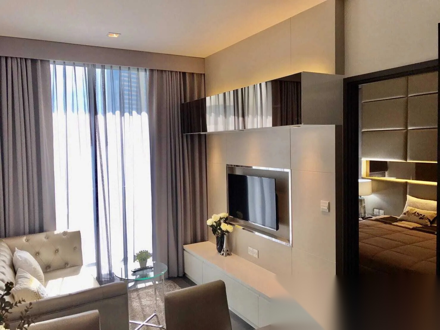 1 Bedroom Condo for sale at Edge Sukhumvit 23 — photo 2