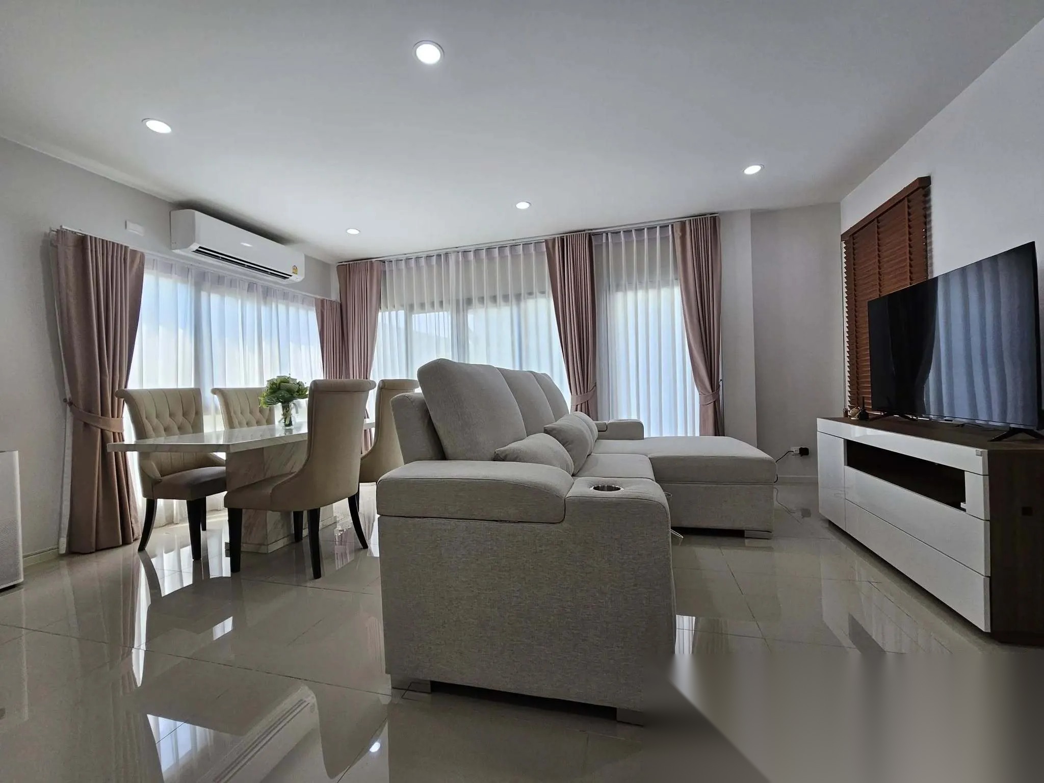 4 Bedroom House for sale at Baan Klang Muang The Edition Rama 9-Krungthep Kreetha — photo 3