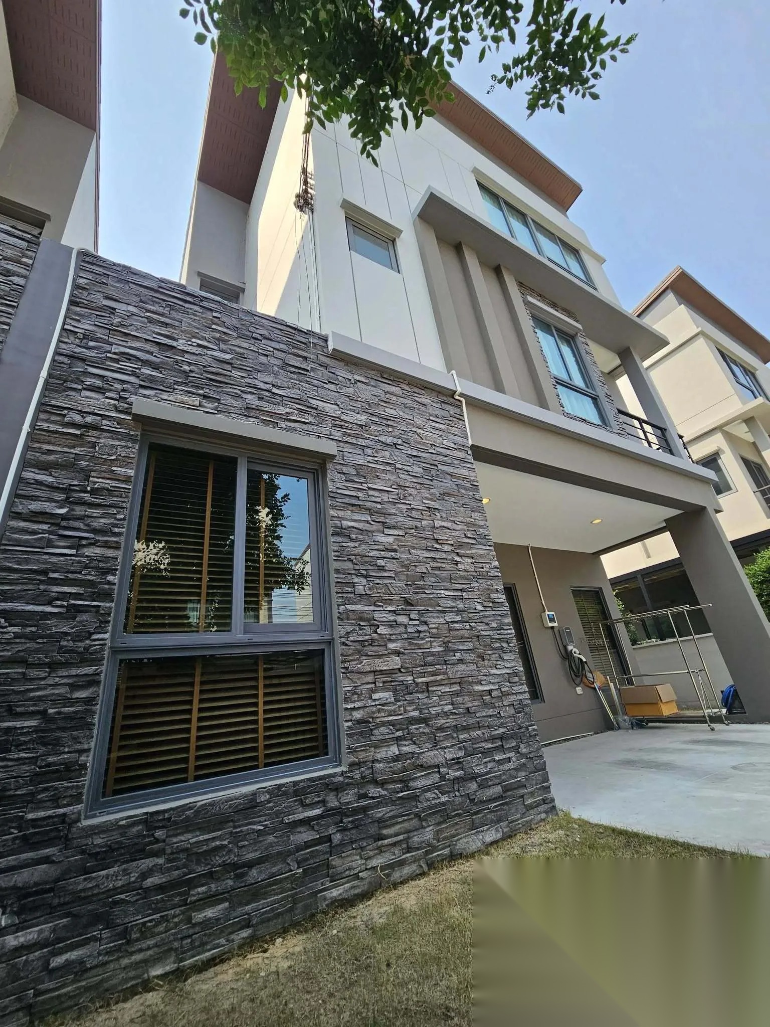 4 Bedroom House for sale at Baan Klang Muang The Edition Rama 9-Krungthep Kreetha — photo 5