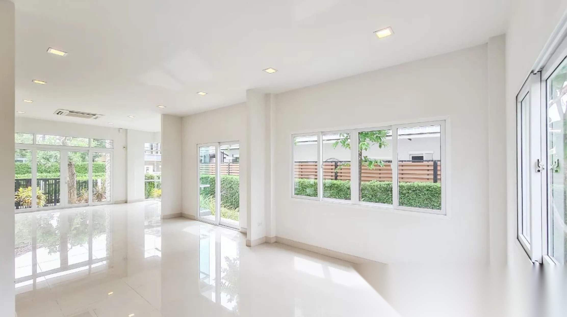 4 Bedroom House for sale at NC Royal Pinklao — photo 3
