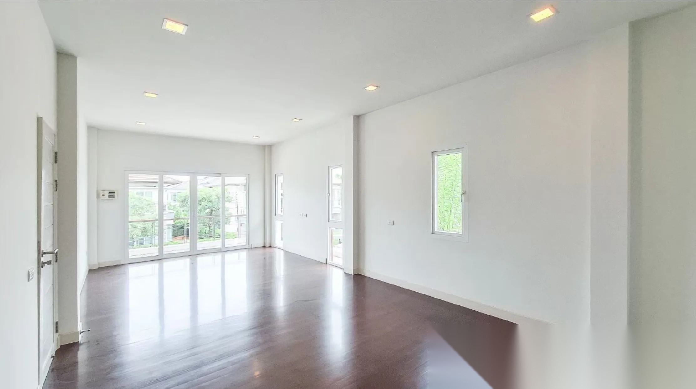 4 Bedroom House for sale at NC Royal Pinklao — photo 5