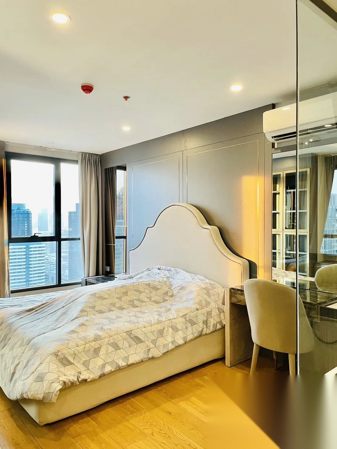2 Bedroom Condo for sale at Q Chidlom-Phetchaburi — photo 2