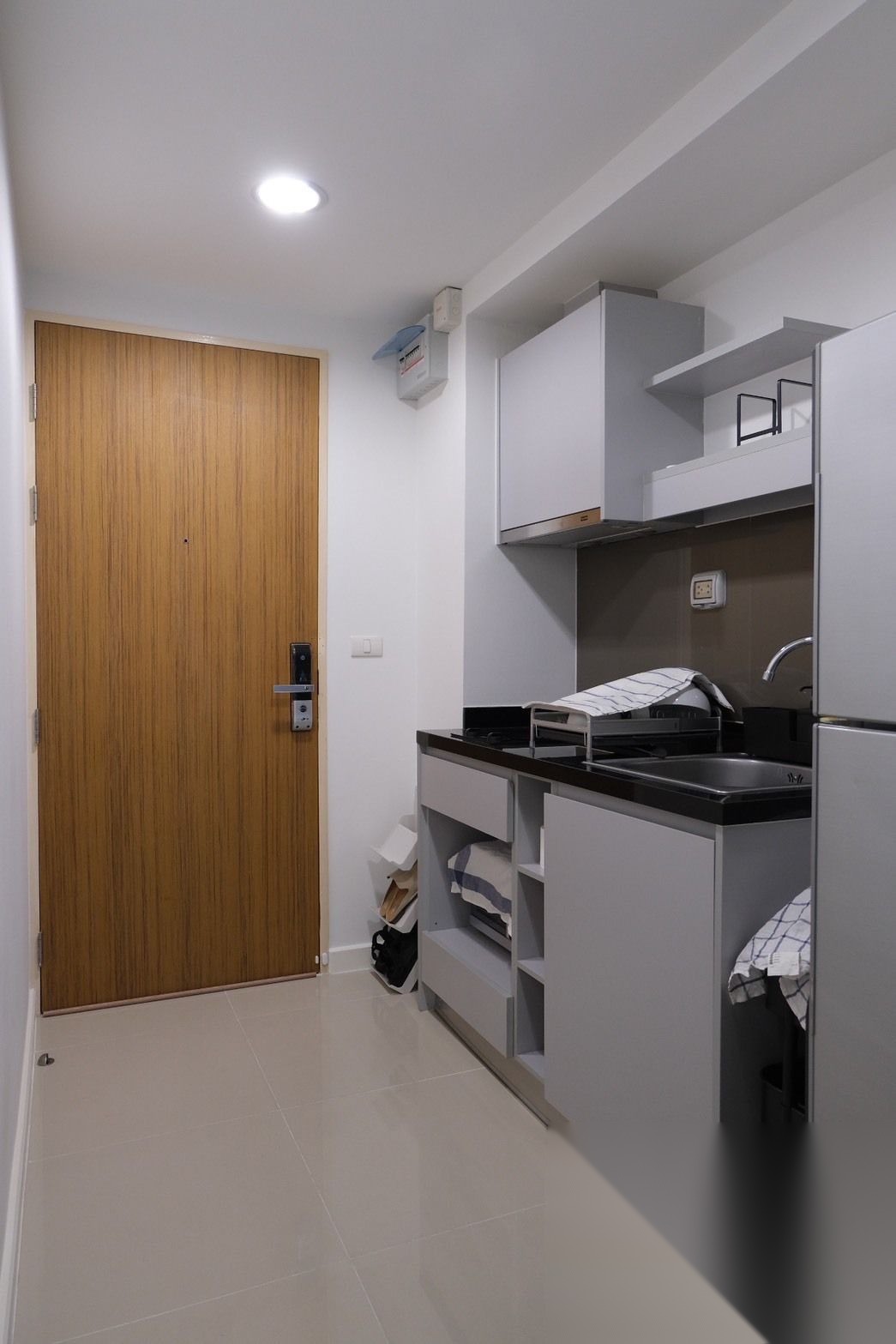 1 Bedroom Condo for sale at Zenith Place Sukhumvit 42 — photo 3