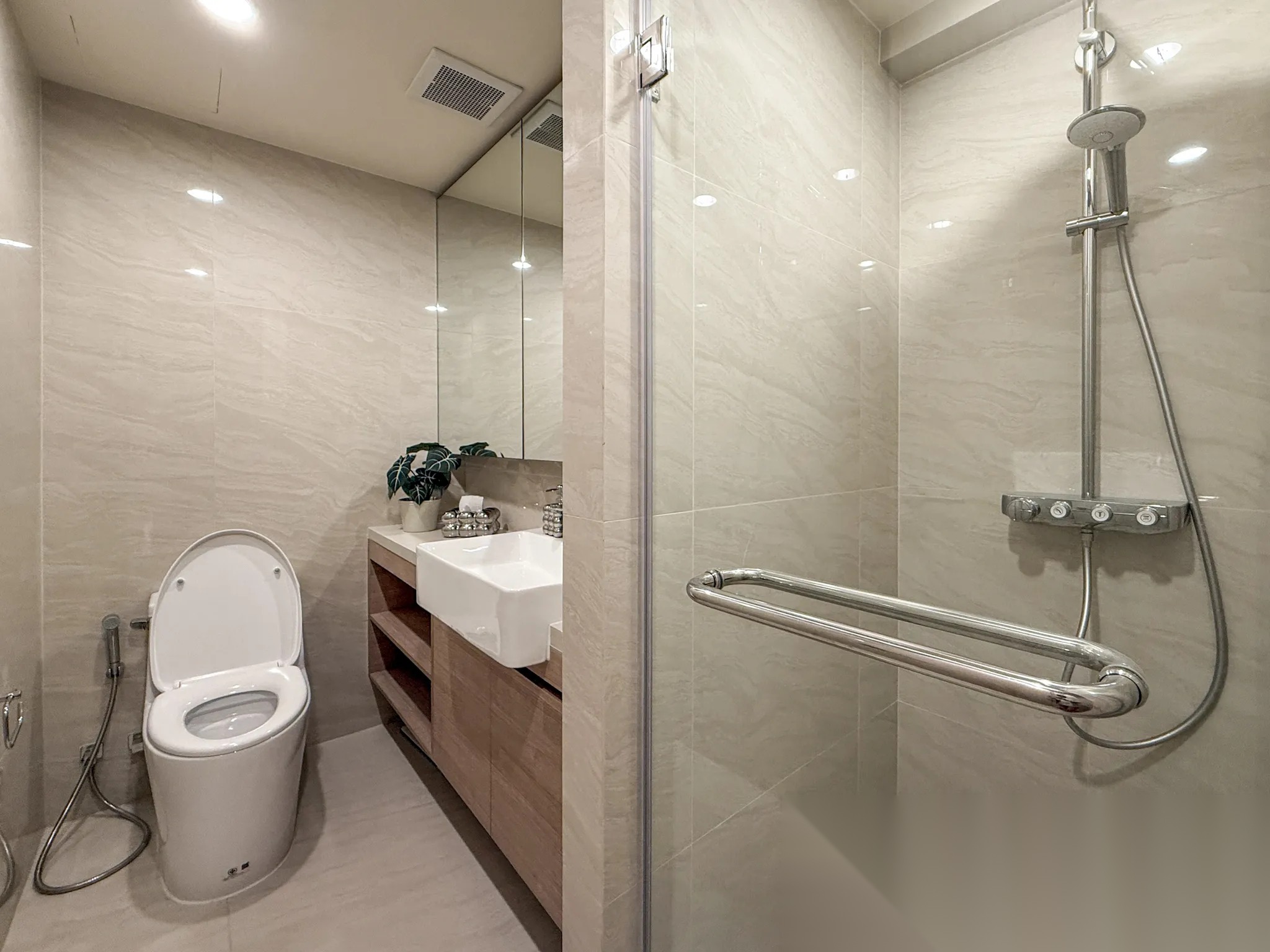 1 Bedroom Condo for sale at Noble Form Thonglor — photo 4