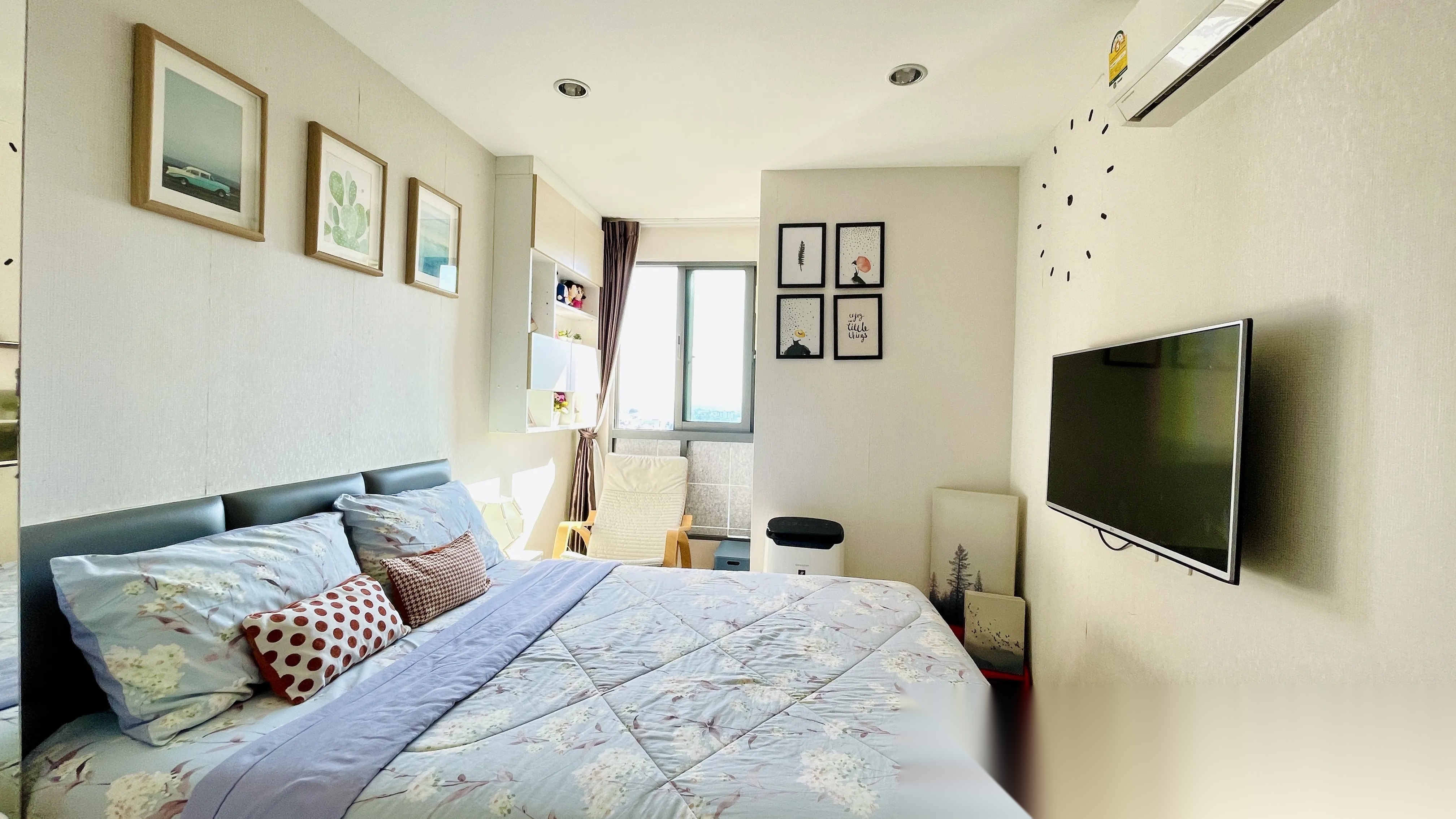 1 Bedroom Condo for sale at Ideo Wutthakat — photo 2