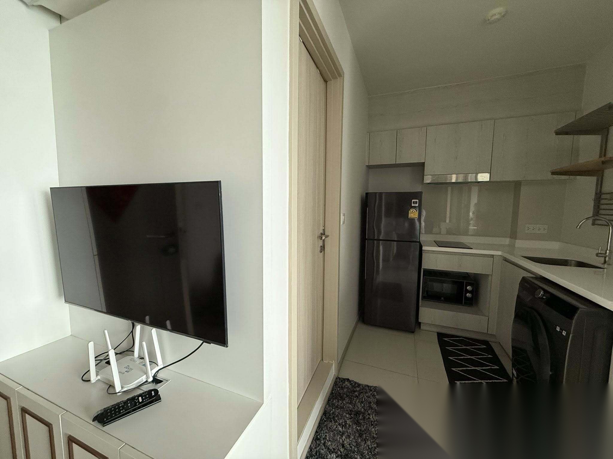 1 Bedroom Condo for sale at Life One Wireless — photo 3