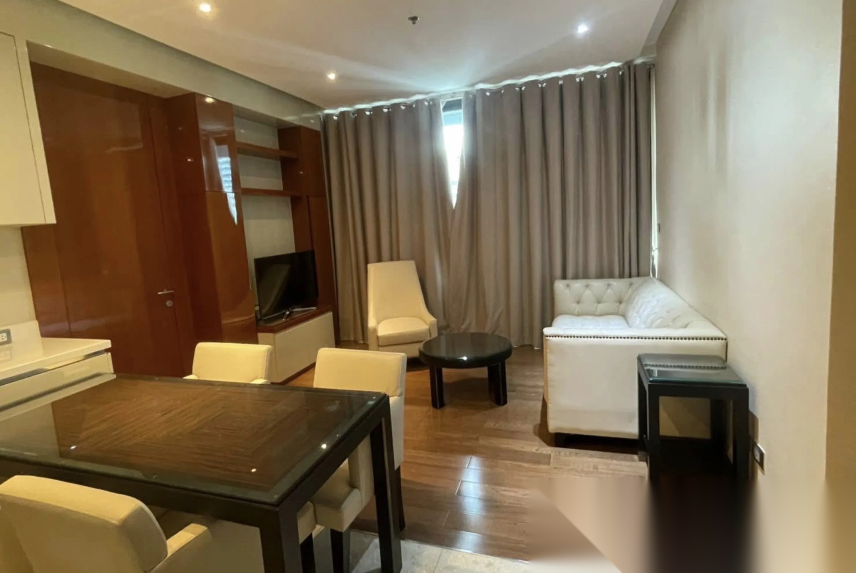 2 Bedroom Condo for sale at The Address Sukhumvit 28 — photo 3