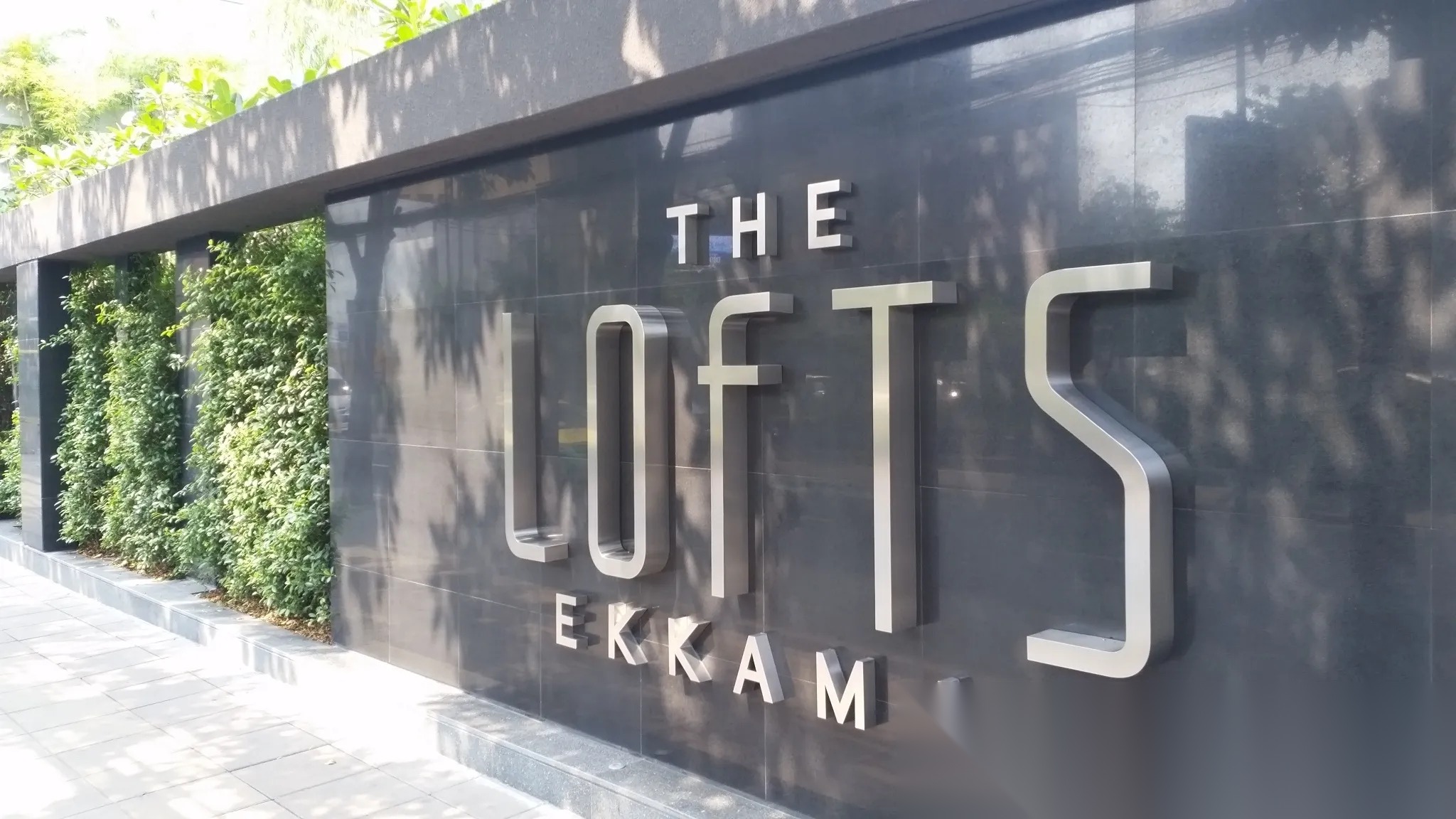 1 Bedroom Condo for sale at The Lofts Ekkamai — photo 3