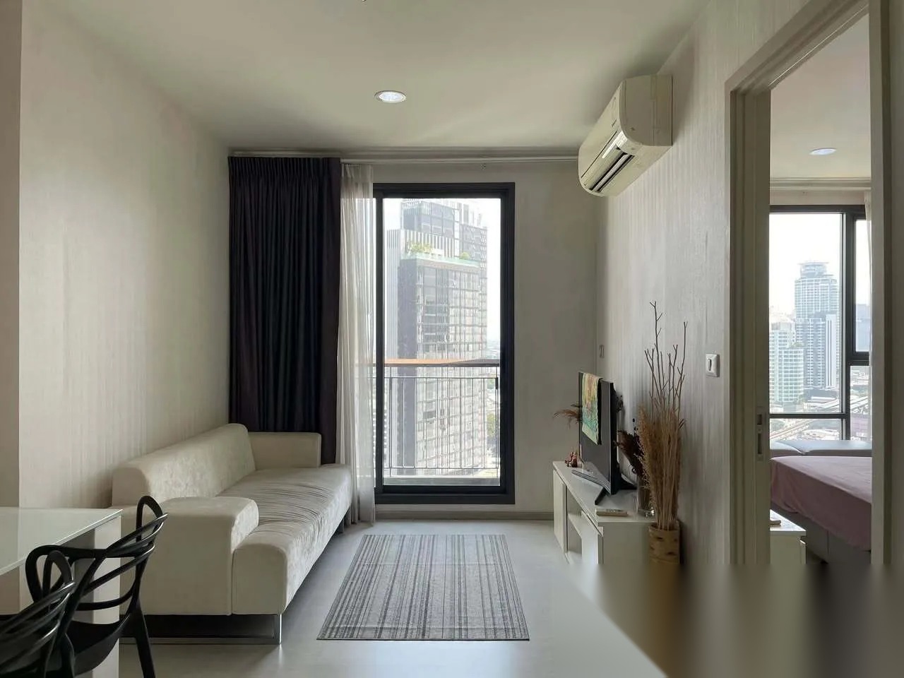 1 Bedroom Condo for sale at Rhythm Sukhumvit 42 — photo 1