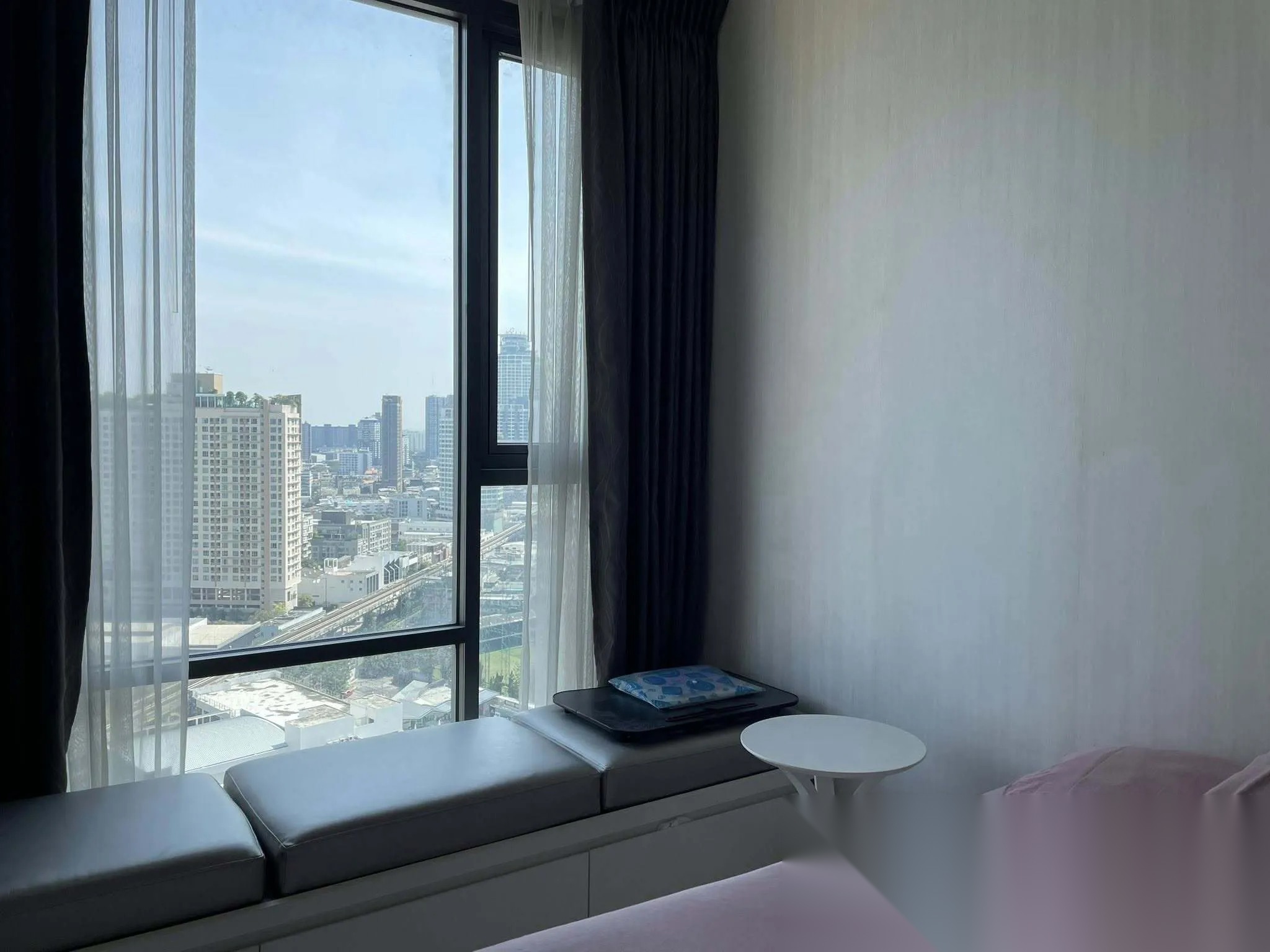 1 Bedroom Condo for sale at Rhythm Sukhumvit 42 — photo 4
