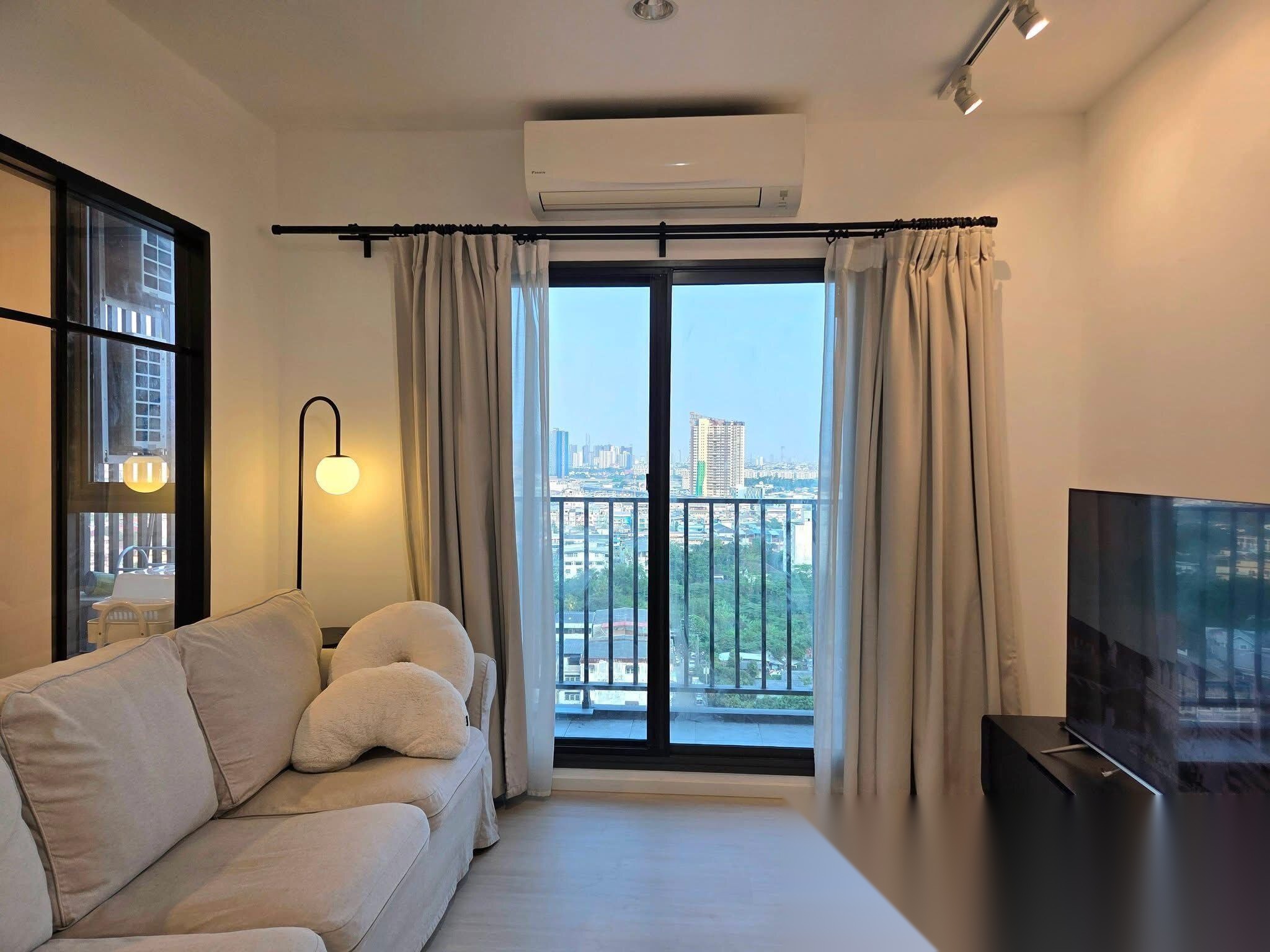2 Bedroom Condo for sale at The Parkland Phetkasem 56 — photo 3