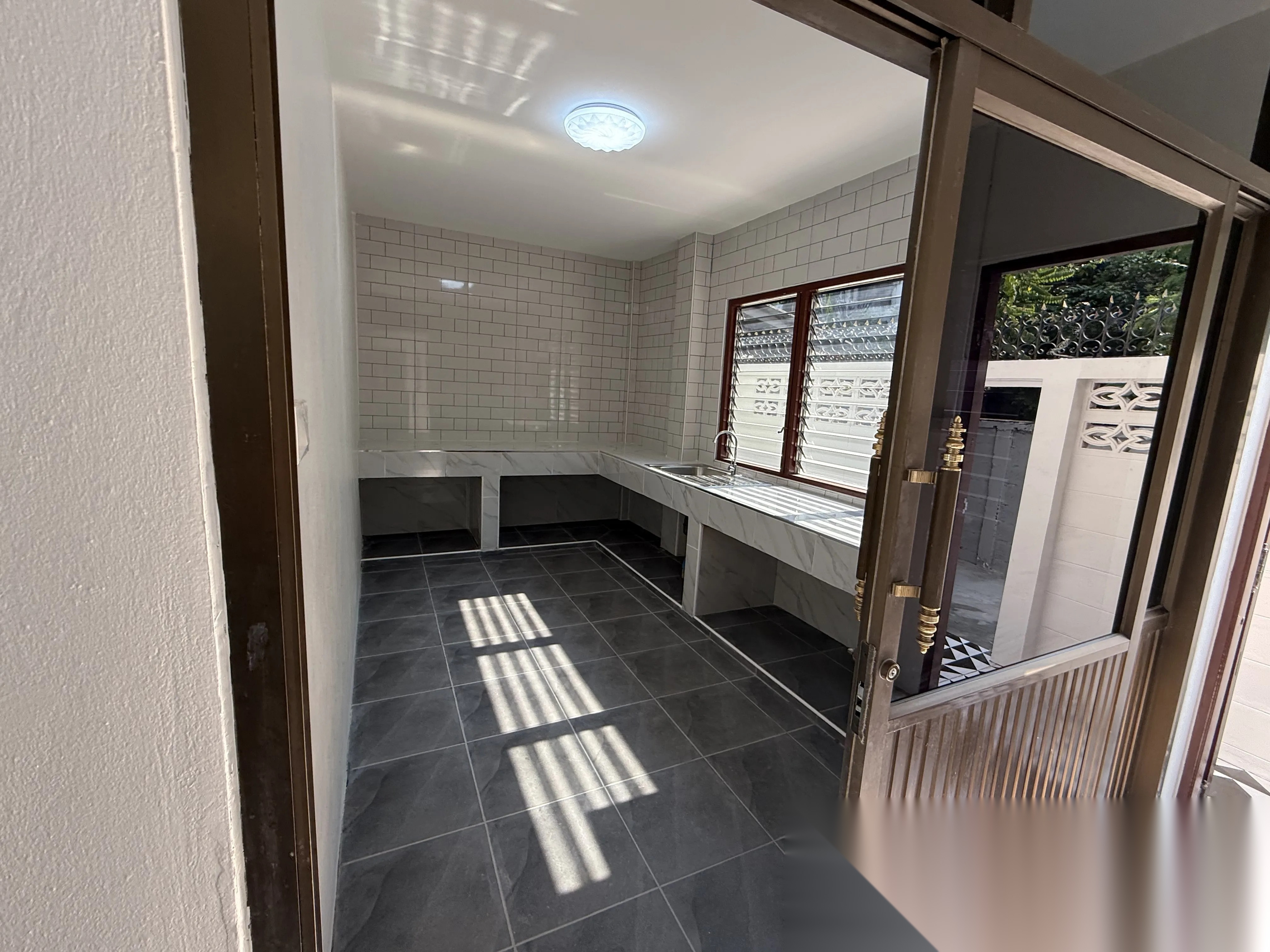 Single house for sale, 35 SQW. usable area, Soi Ekachai 67 — photo 4